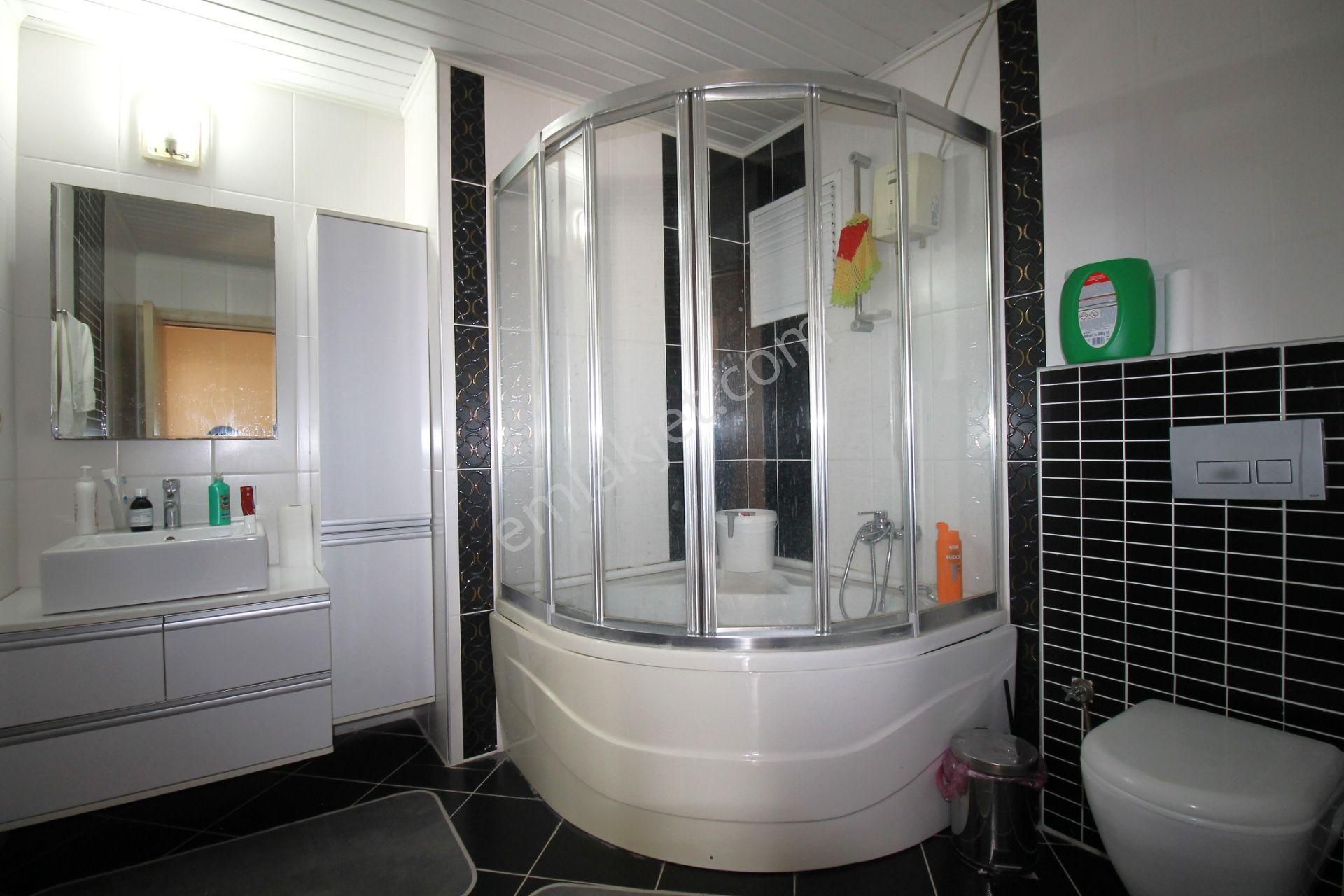 Retro’dan 50.yıl Mah’de Her Cephesinden Deniz Manzarası Olan Geniş 4+1 - Görsel 25