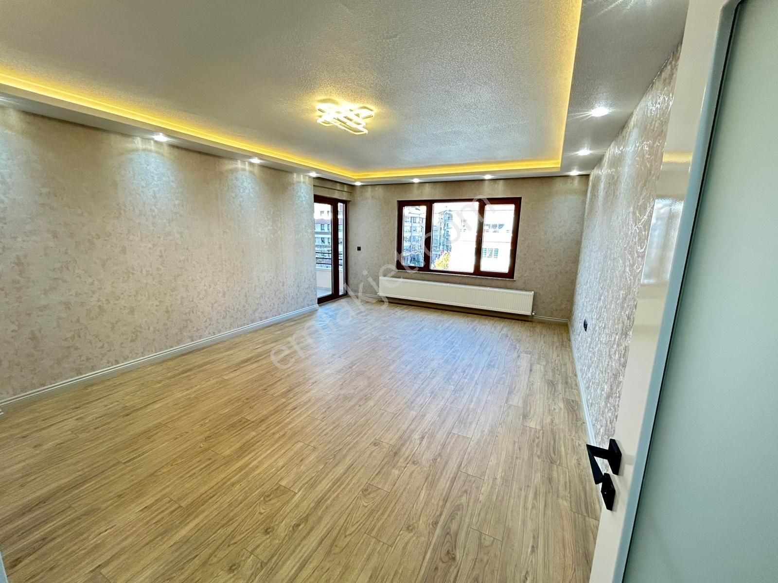 Taner'den Cevizlidere Cad'de 3+1+kiler Asansörlü Lüks Köşe Daire - Görsel 4