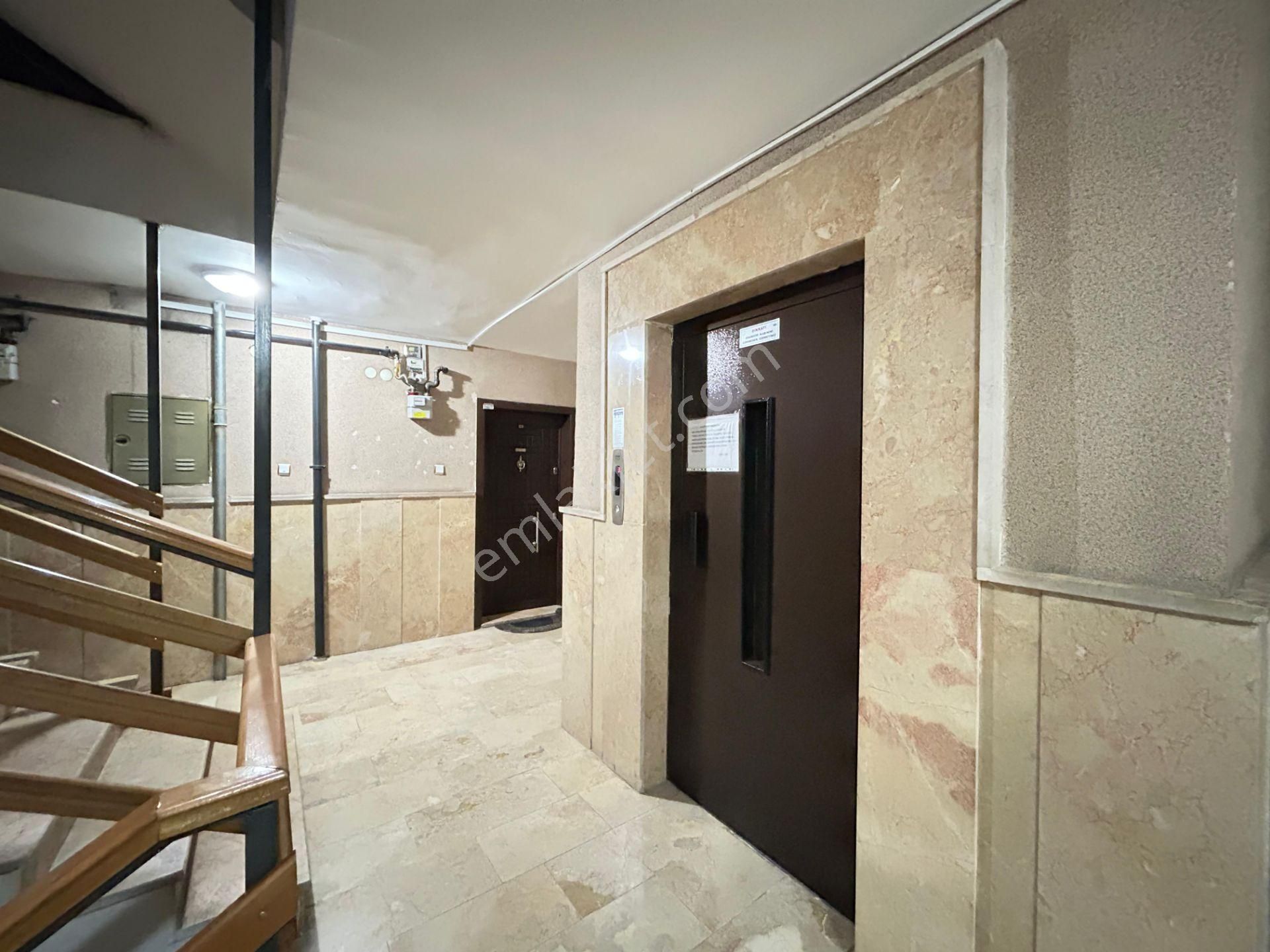 Taner'den Cevizlidere Cad'de 3+1+kiler Asansörlü Lüks Köşe Daire - Görsel 8