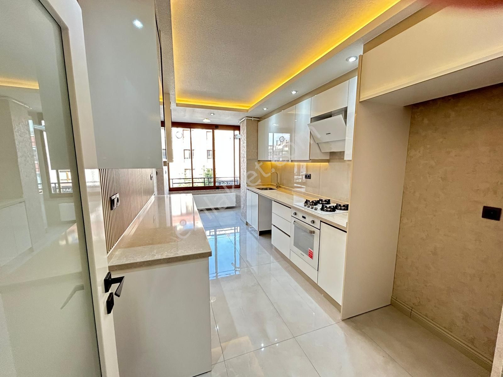 Taner'den Cevizlidere Cad'de 3+1+kiler Asansörlü Lüks Köşe Daire - Görsel 27