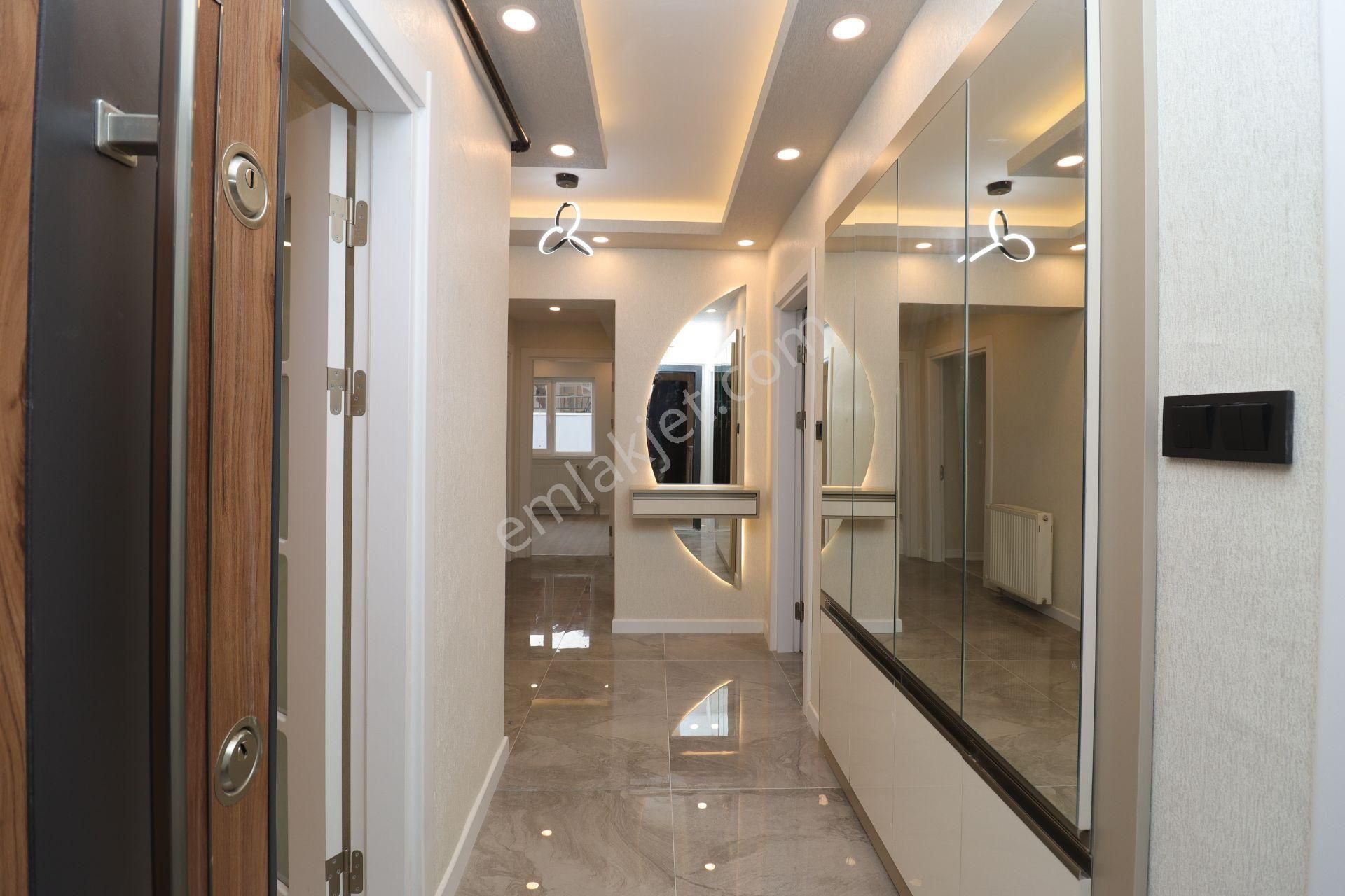 Akif'ten Etimesgut Elvan'da Full+full G/b Cephe 3+1 Daire - Görsel 5