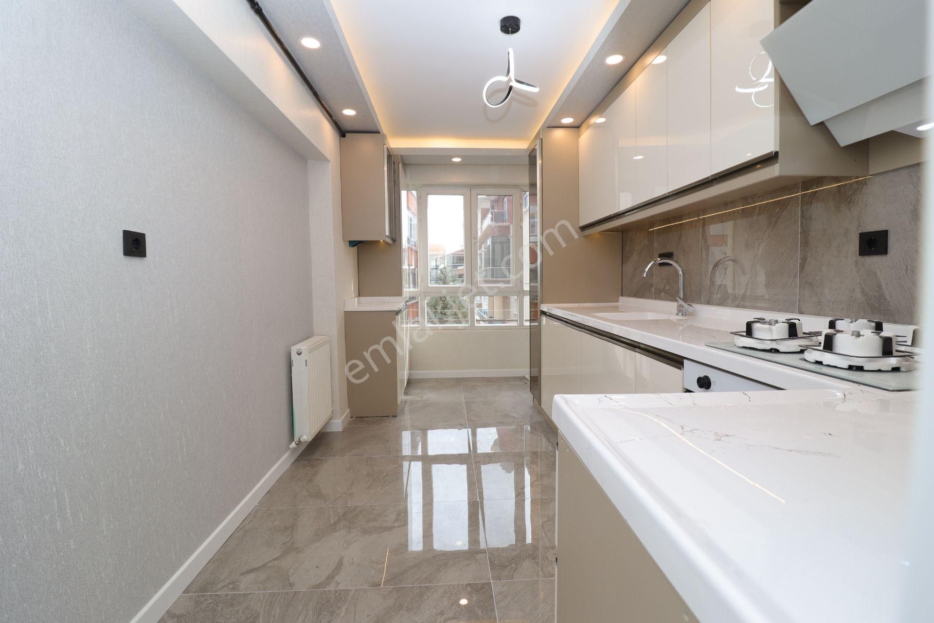 Akif'ten Etimesgut Elvan'da Full+full G/b Cephe 3+1 Daire - Görsel 9