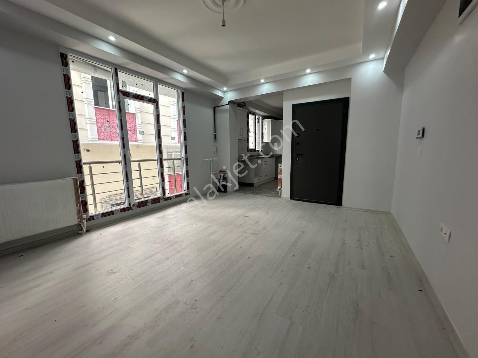 Kanarya Mah.marmaraya Çok Yakın Asansörlü Kapalı Otoparklı Sıfır - Görsel 8