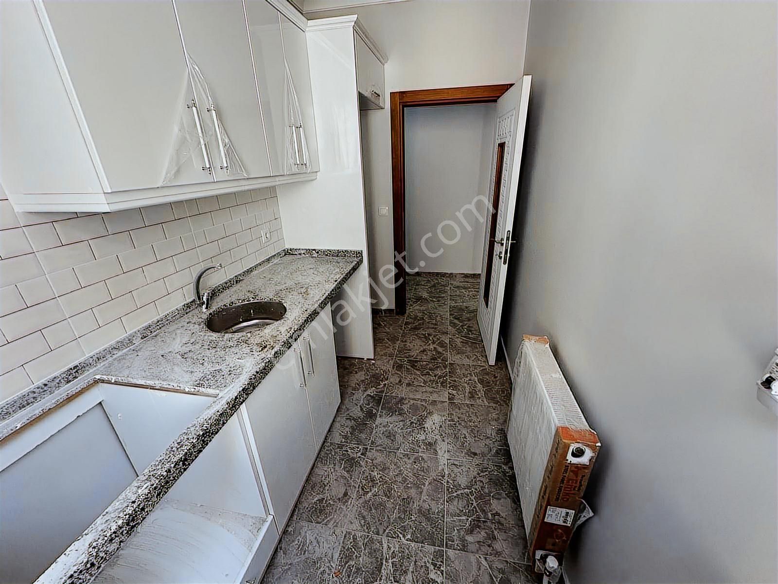 Sıfır Daire Kapalı Otoparklı Asansörlü.2.kat.2+1 Marmaray Yanı - Görsel 20