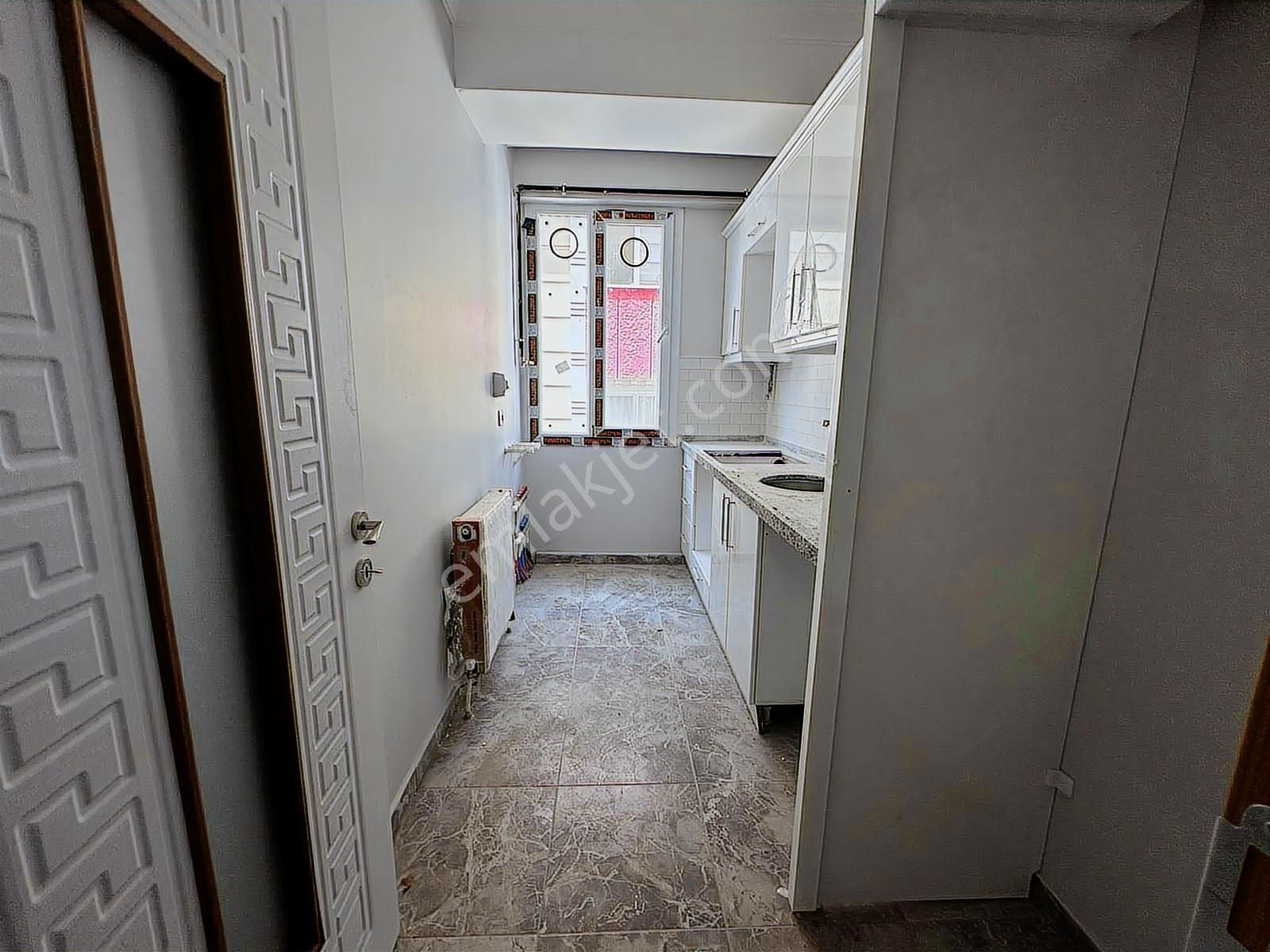 Sıfır Daire Kapalı Otoparklı Asansörlü.2.kat.2+1 Marmaray Yanı - Görsel 2