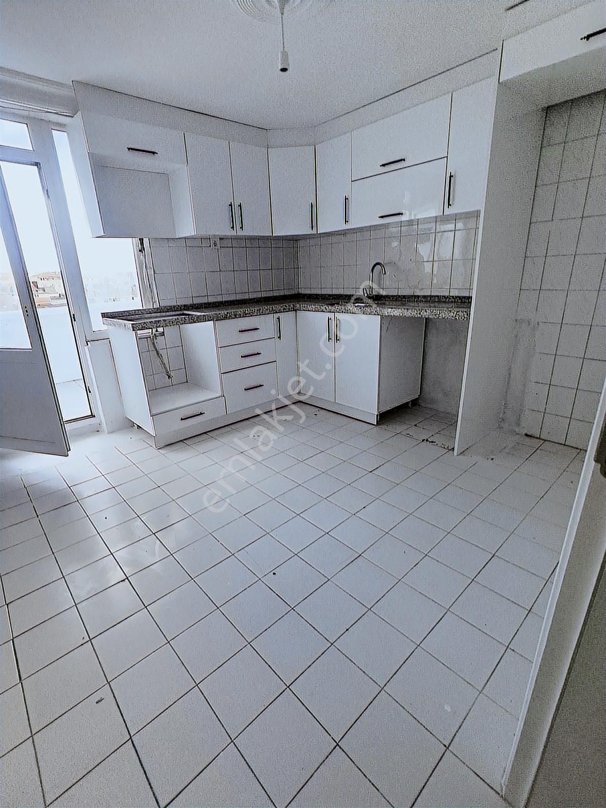 Fevziçakmak Mah.4+1.180 M2 Çift Tersalı Daire Şehir Manzaralı - Görsel 7