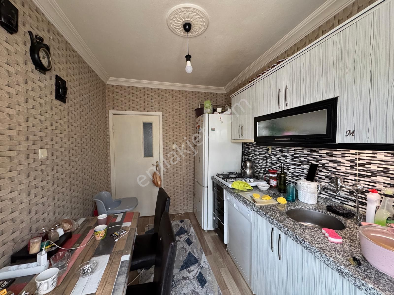 Kalecik Emlak'tan Merkez Mahallesin'de 1.kat 120m² Ful Yapılı 3+1 - Görsel 3
