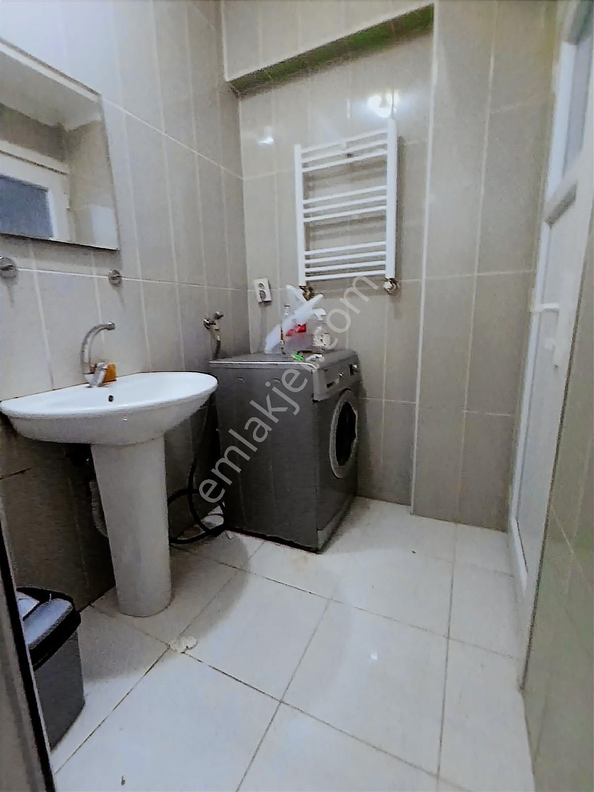 Eşyalı Kiralık Bay Bayan Bekara Uygun Temiz Daire 1+1.60 M2 - Görsel 4
