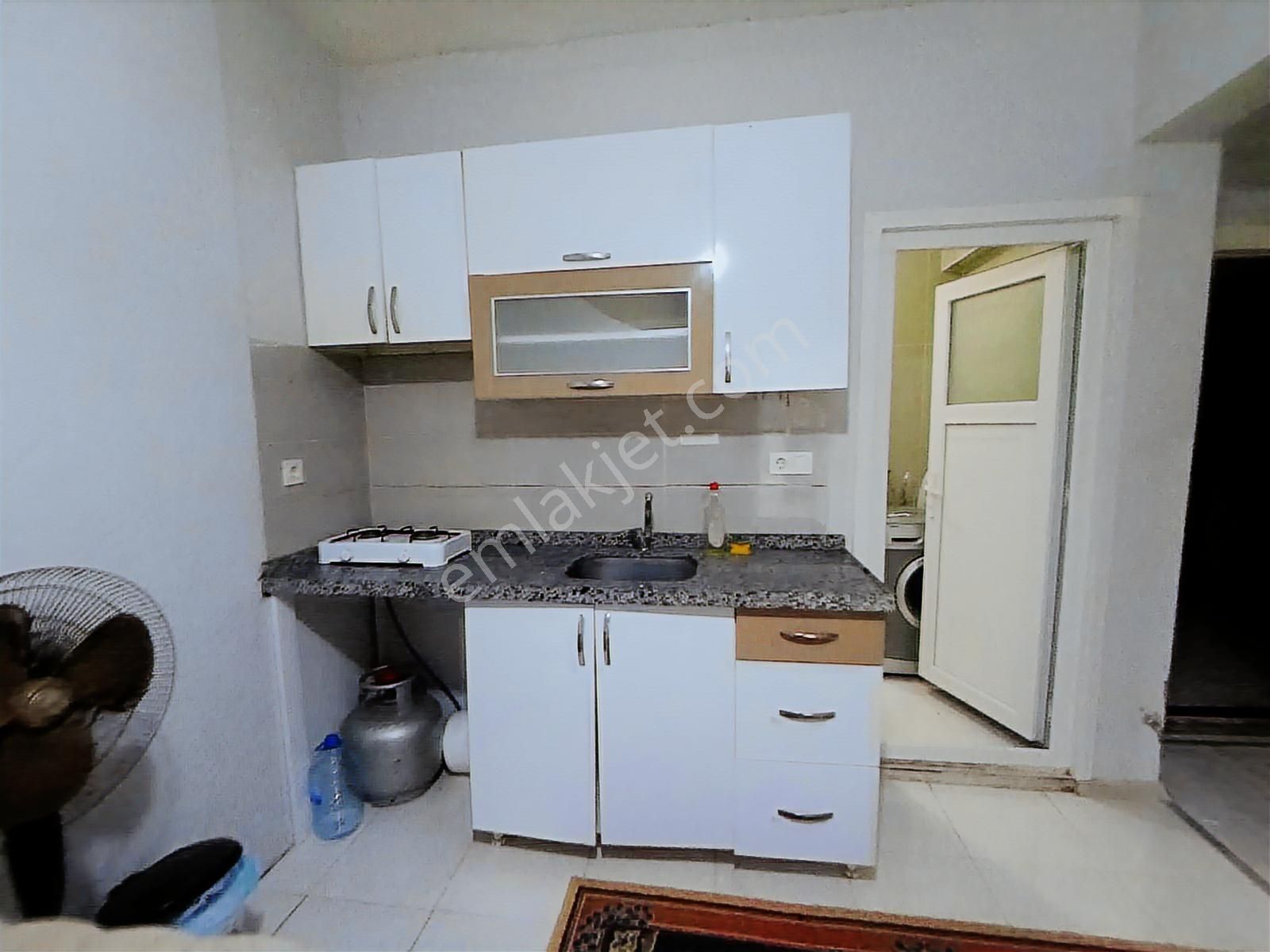 Eşyalı Kiralık Bay Bayan Bekara Uygun Temiz Daire 1+1.60 M2 - Görsel 24