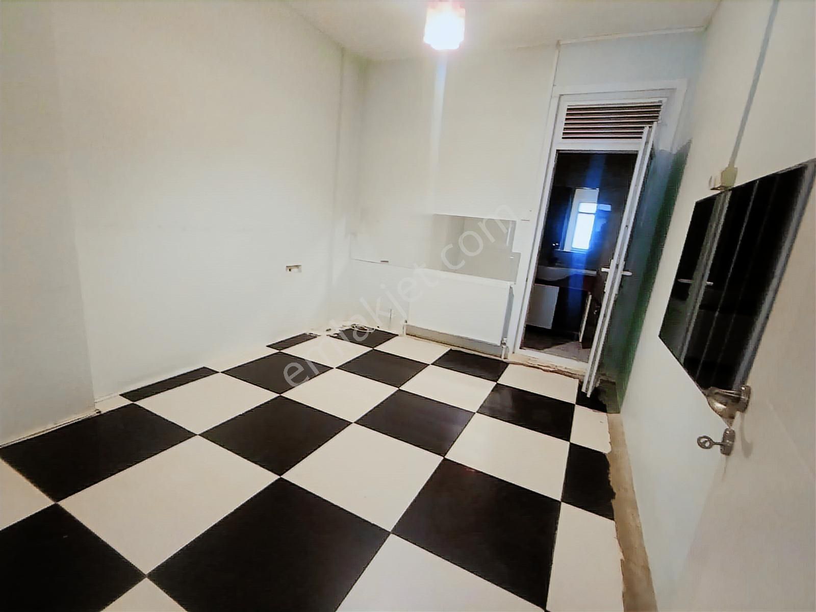 Kiralık Giriş Kat Faturalar Kiraya Dahil 1+1.60 M2 Bekara Uygun. - Görsel 5