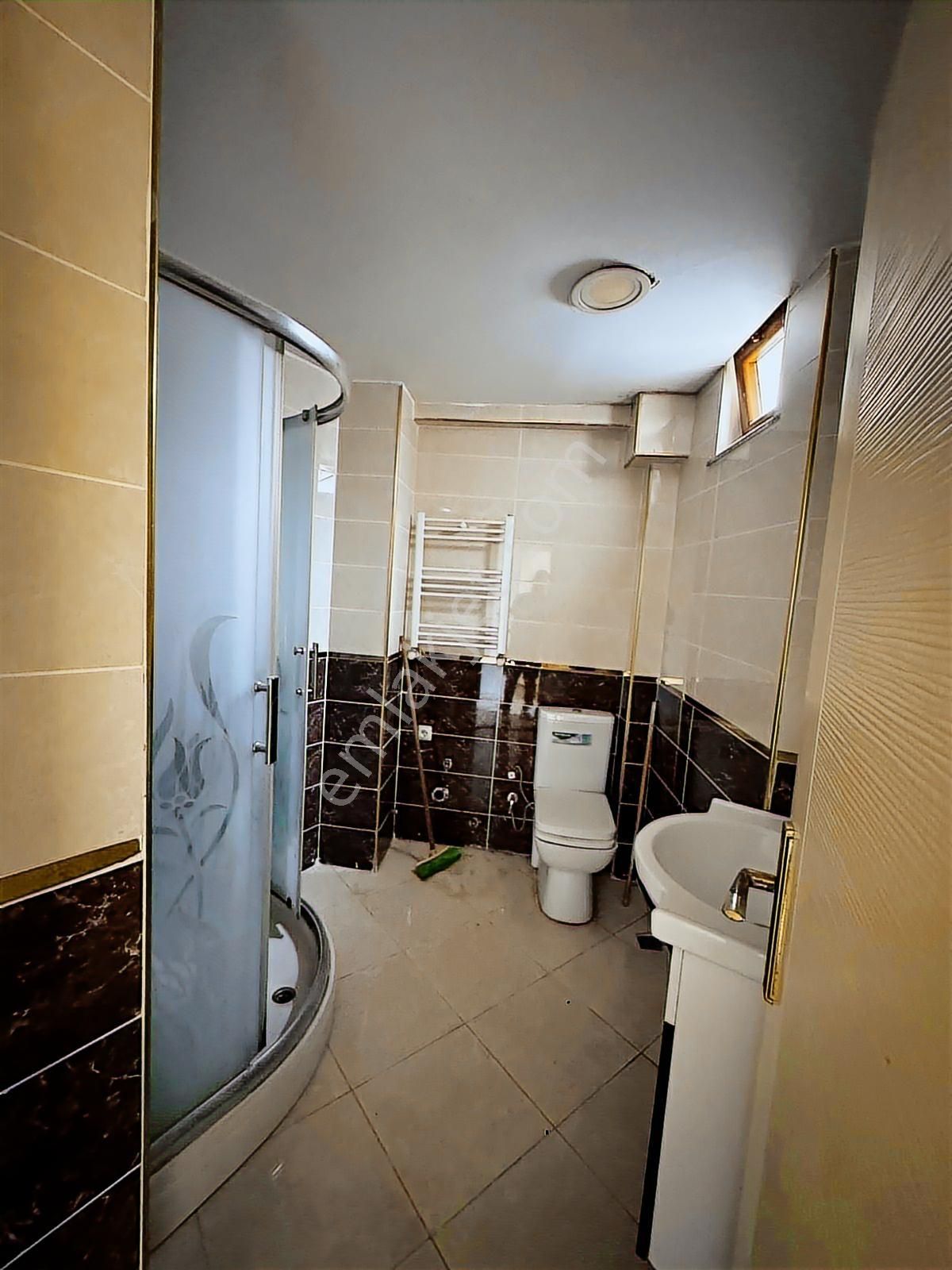 Esra Emlaktan Gültepe Mh 2.kat 85m2 Metrobüs Dibinde Daire - Görsel 17