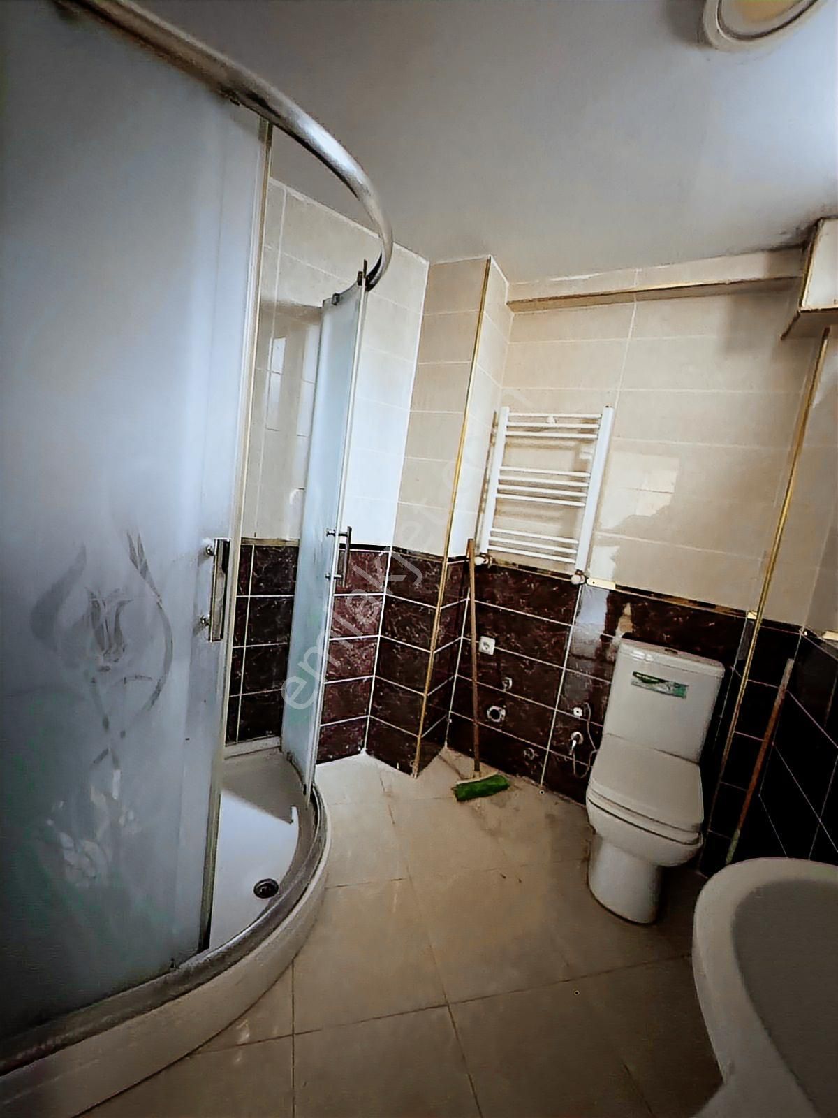 Esra Emlaktan Gültepe Mh 2.kat 85m2 Metrobüs Dibinde Daire - Görsel 16
