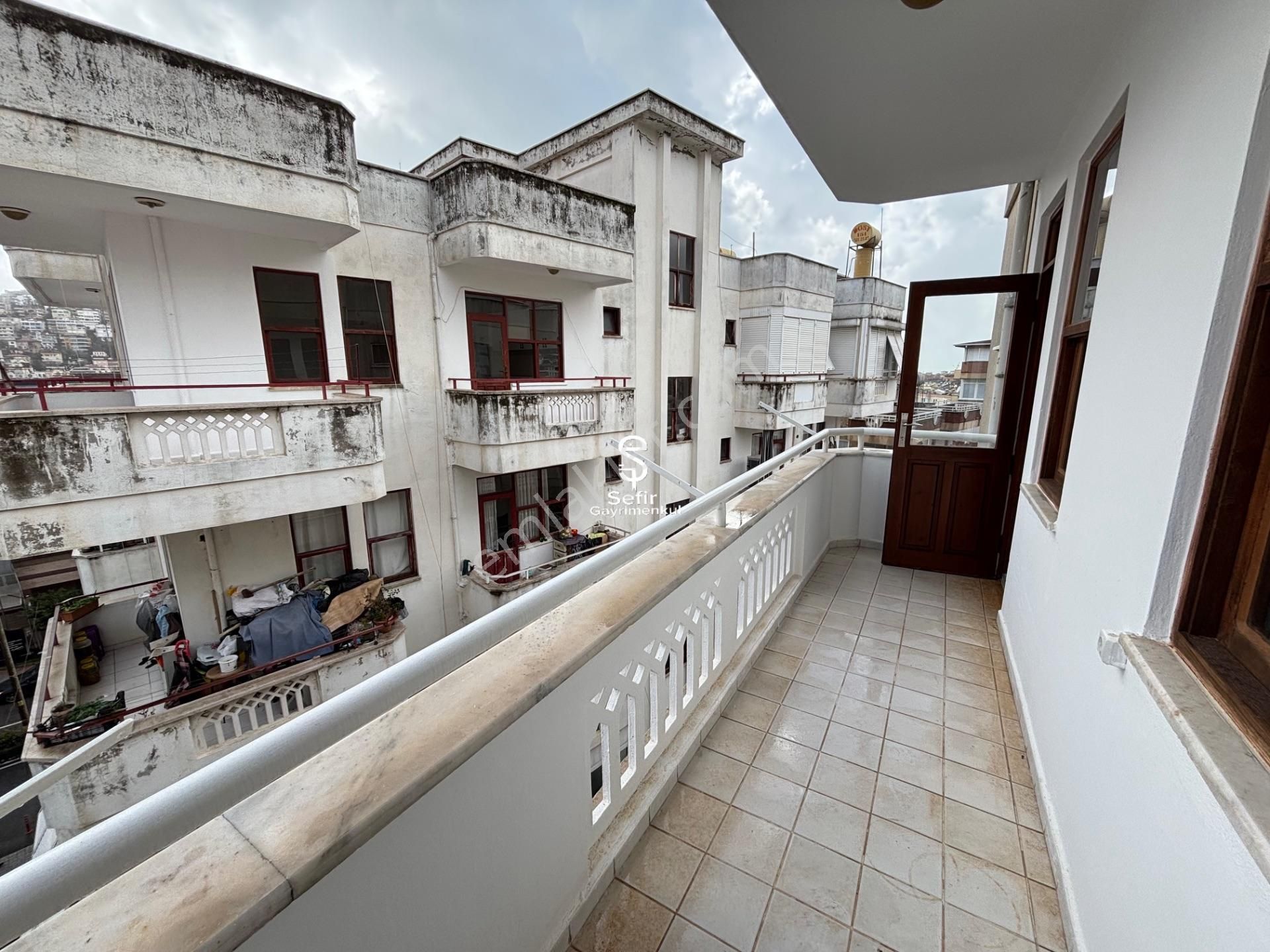 Alanya 5. Noter Üstü 3+1 Ayrı Mutfak Geniş Kiralık Ofis - Görsel 19