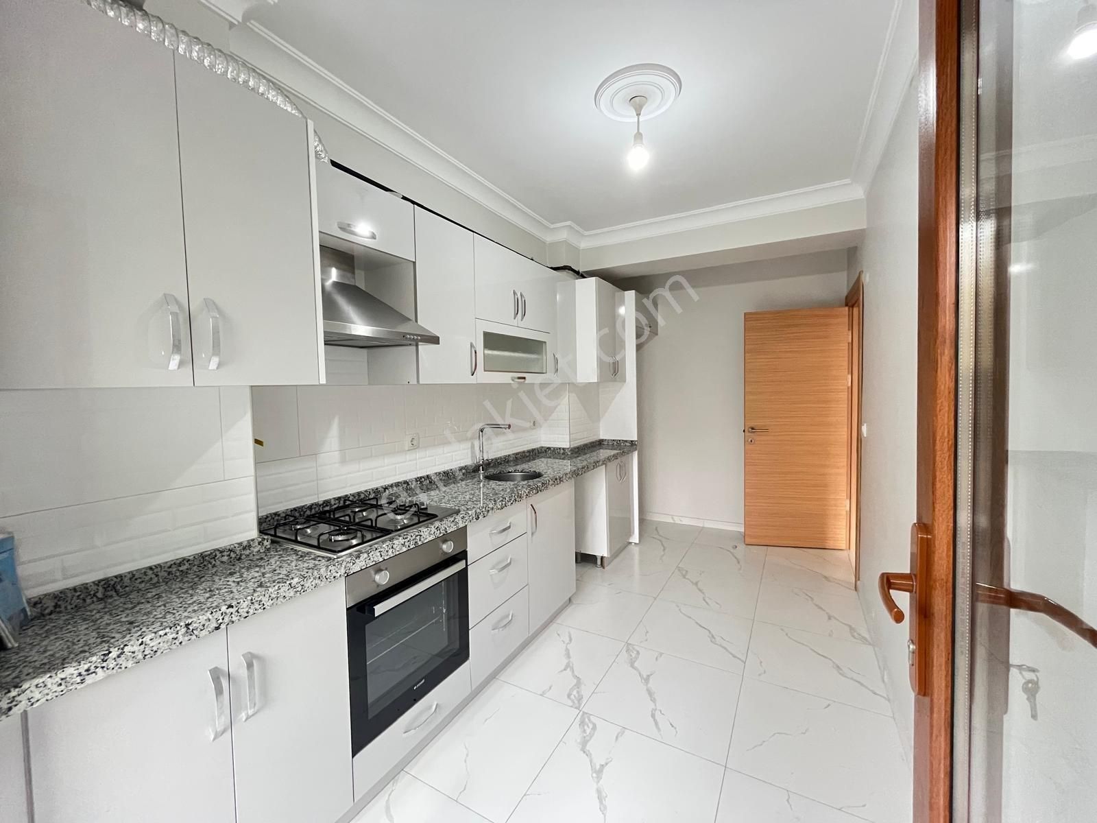 Fevziçakmak Mah Önü Açık Ebeveyn Banyolu Lüx Boş Daire Esra Eml - Görsel 2