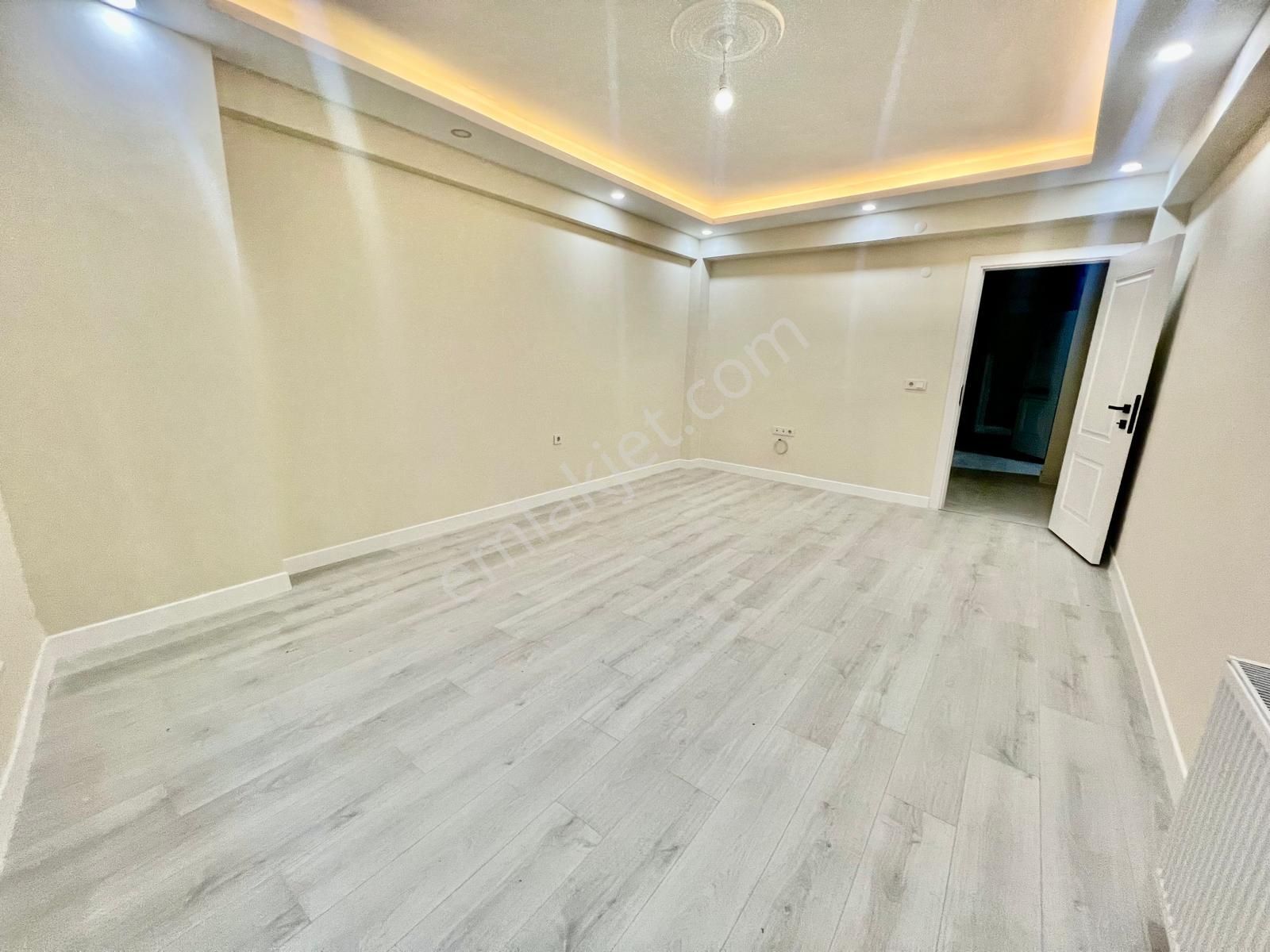 Esra Emlak'tan Gültepe'de Satılık Sıfır 2+1 90 M2 Yüksek Giriş. - Görsel 19