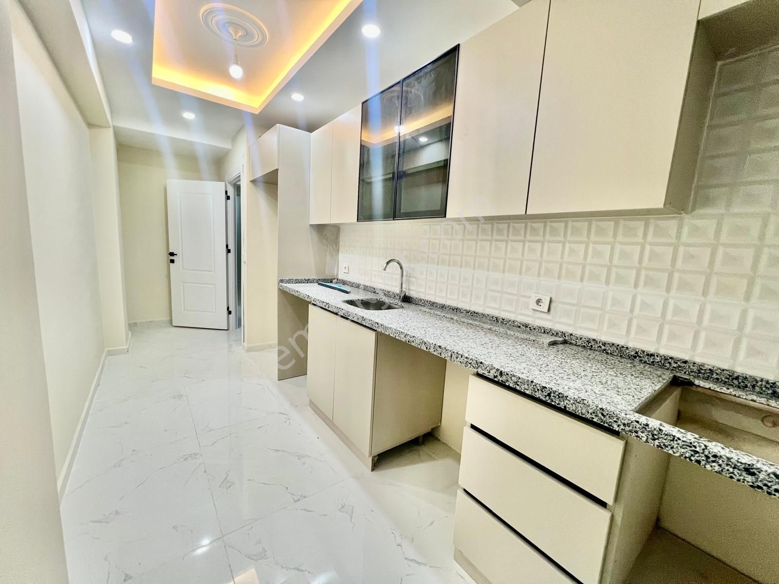 Esra Emlak'tan Gültepe'de Satılık Sıfır 2+1 90 M2 Yüksek Giriş. - Görsel 24