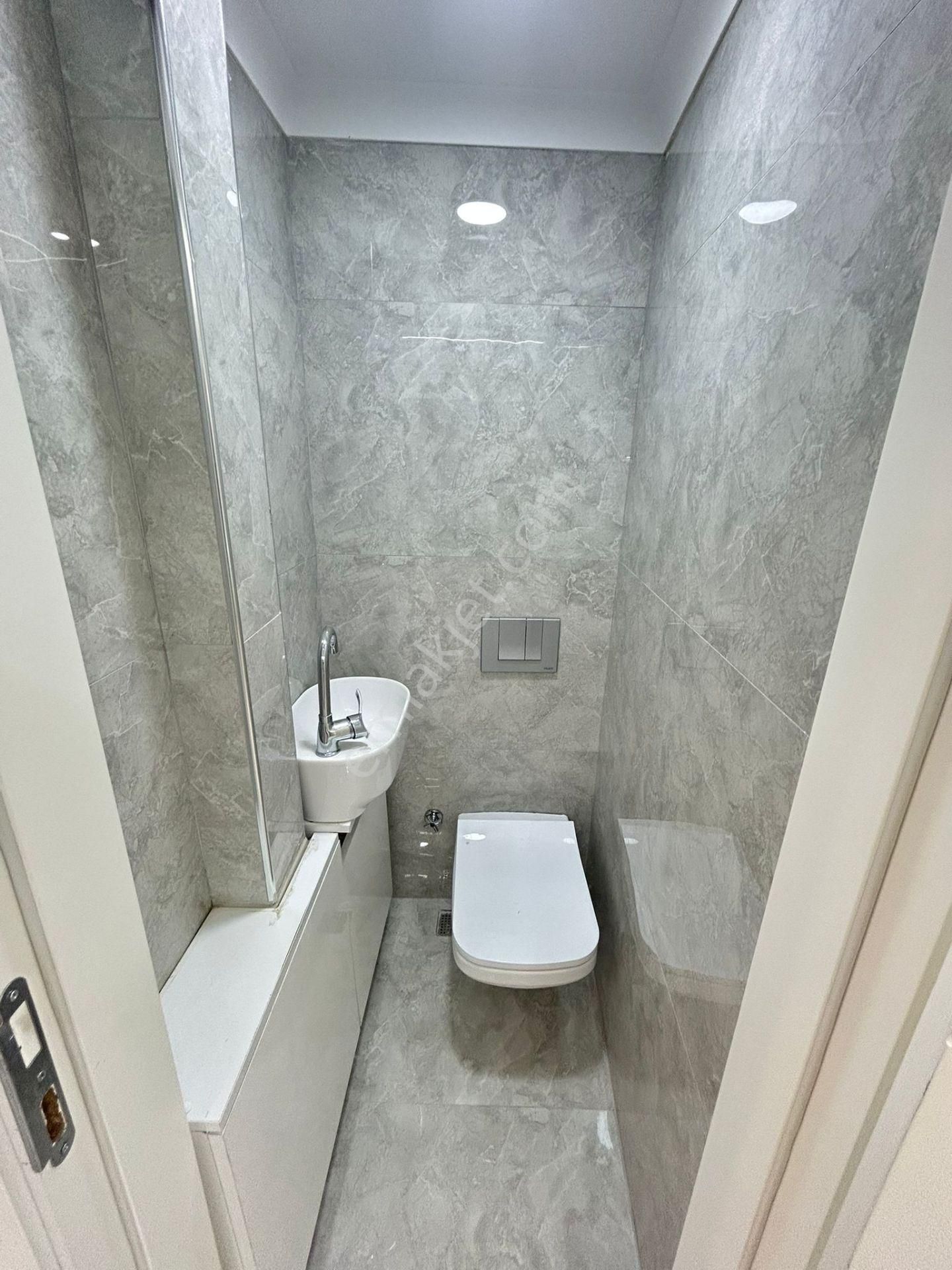 Taner'den Sokullu Caddesinde 3+1 Geniş Balkonlu Lüks Yapılı Amerikan Mutfak - Görsel 12