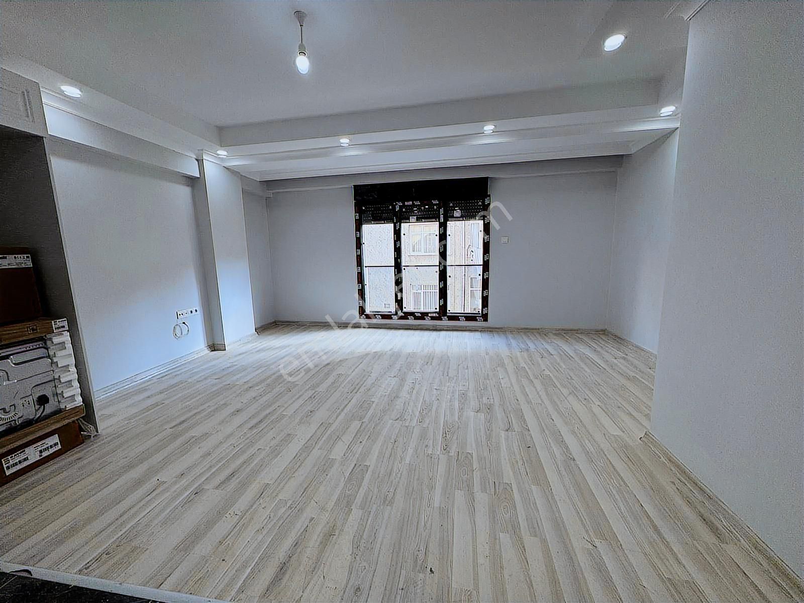 Esra Emlak'tan Kemalpaşa'da Limitsiz Kredi Sıfır 2+1 Arakat