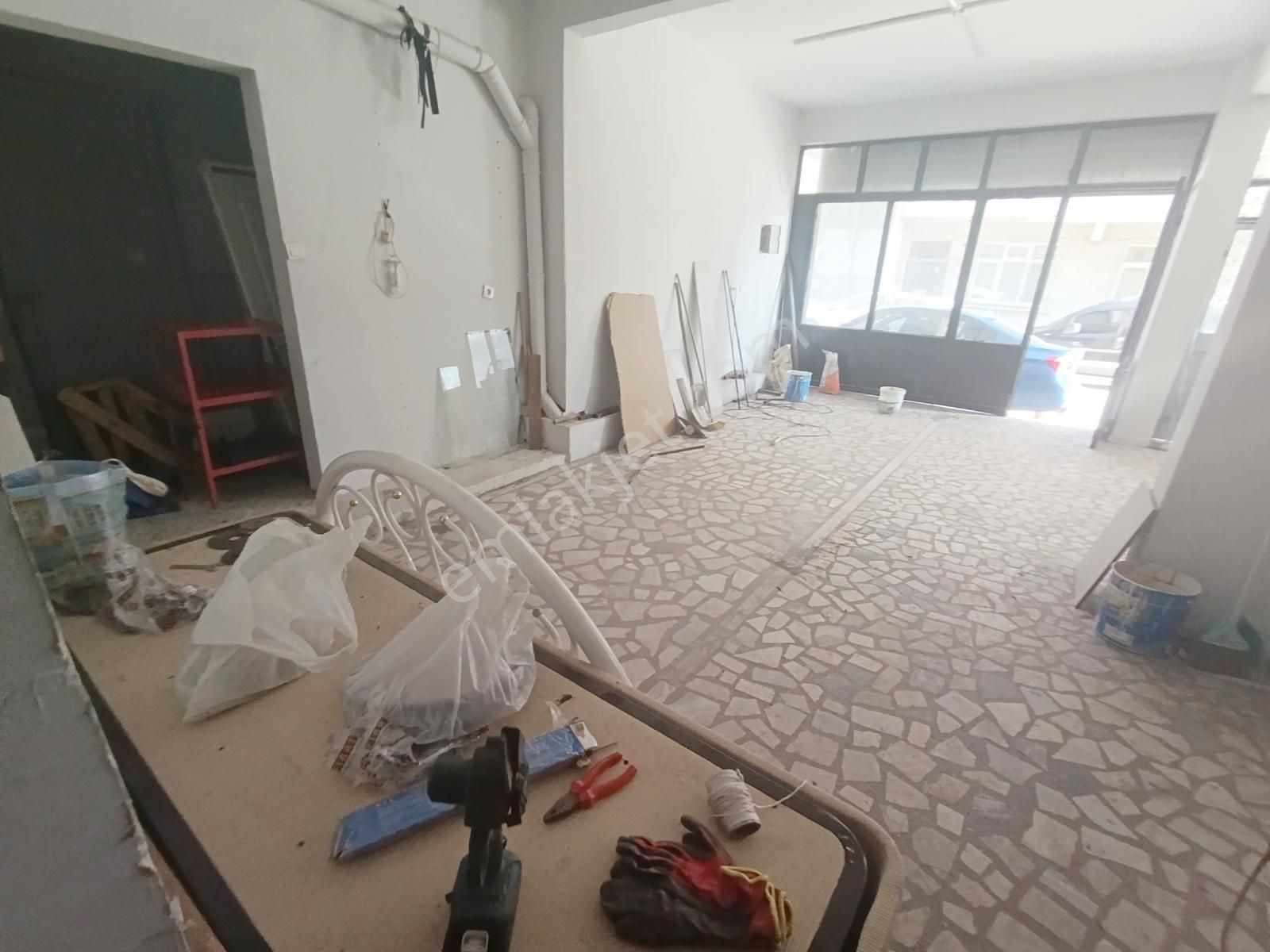 Kiralık Sultanmurat Caddesine 2.binada 50m2 Düz Giriş Dükkan - Görsel 6