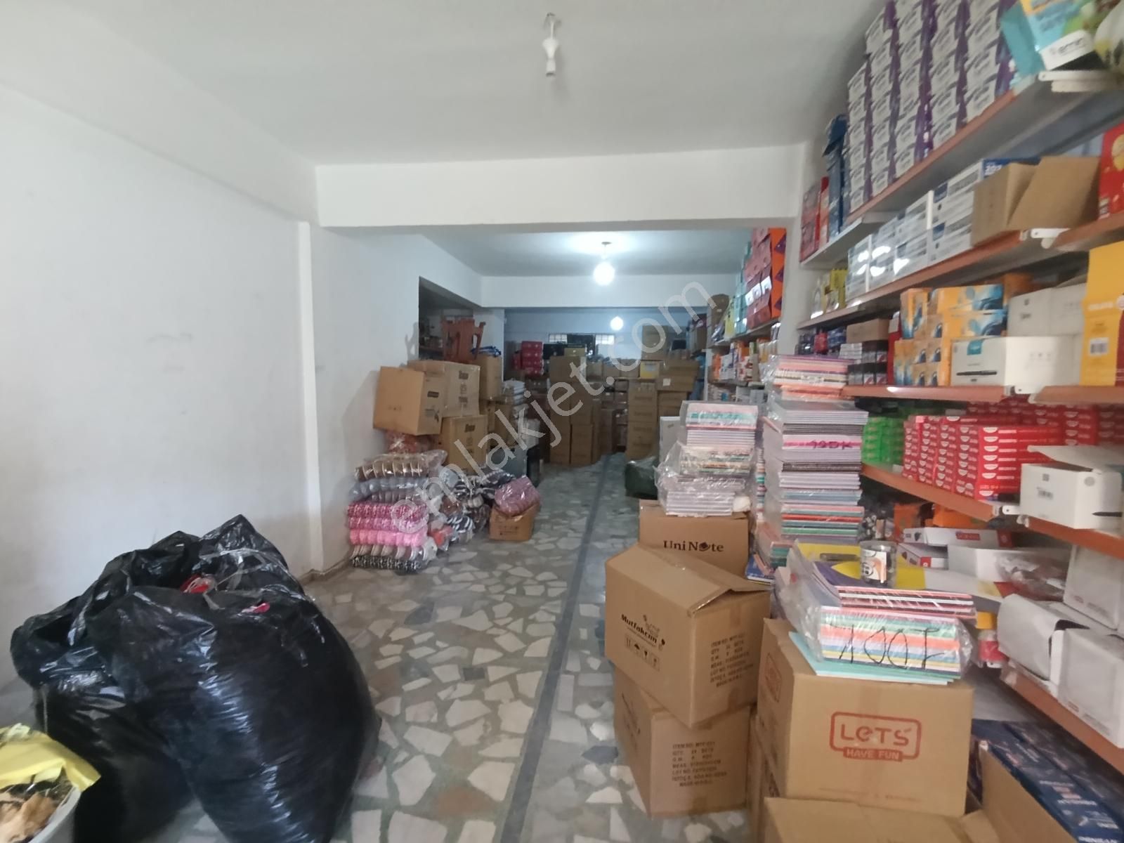 Esra Emlak Satılık Caddeye 2.binada 300 M2 Bodrum 100 M2 Dükkan - Görsel 15