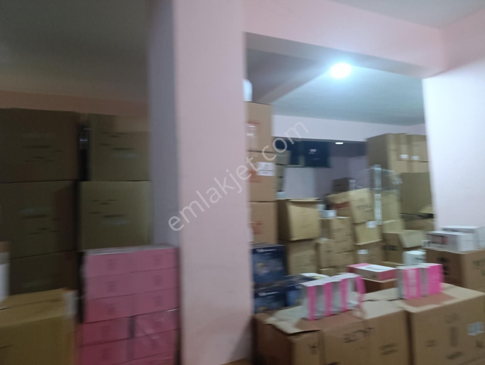 Esra Emlak Satılık Caddeye 2.binada 300 M2 Bodrum 100 M2 Dükkan - Görsel 8