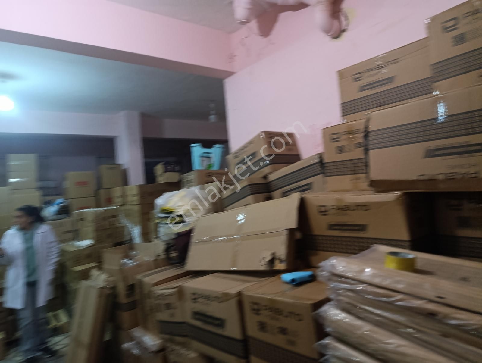 Esra Emlak Satılık Caddeye 2.binada 300 M2 Bodrum 100 M2 Dükkan - Görsel 16