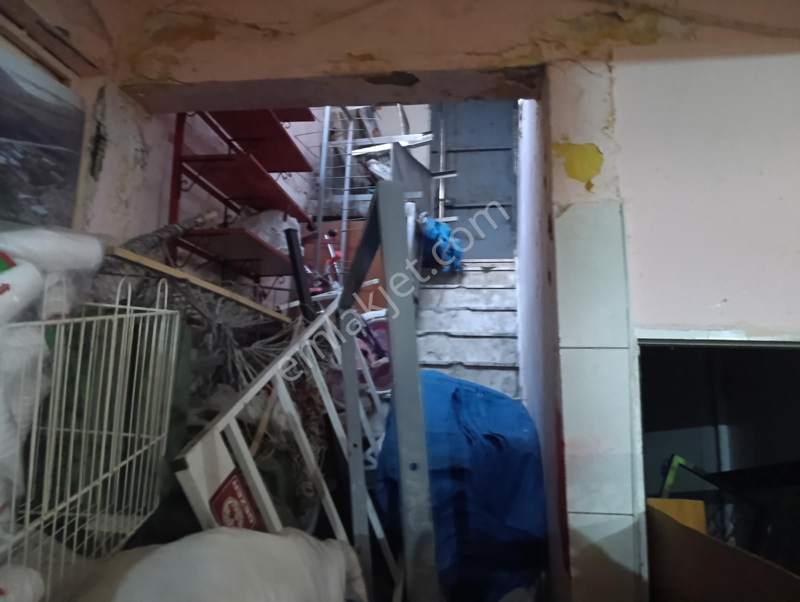 Esra Emlak Satılık Caddeye 2.binada 300 M2 Bodrum 100 M2 Dükkan - Görsel 14