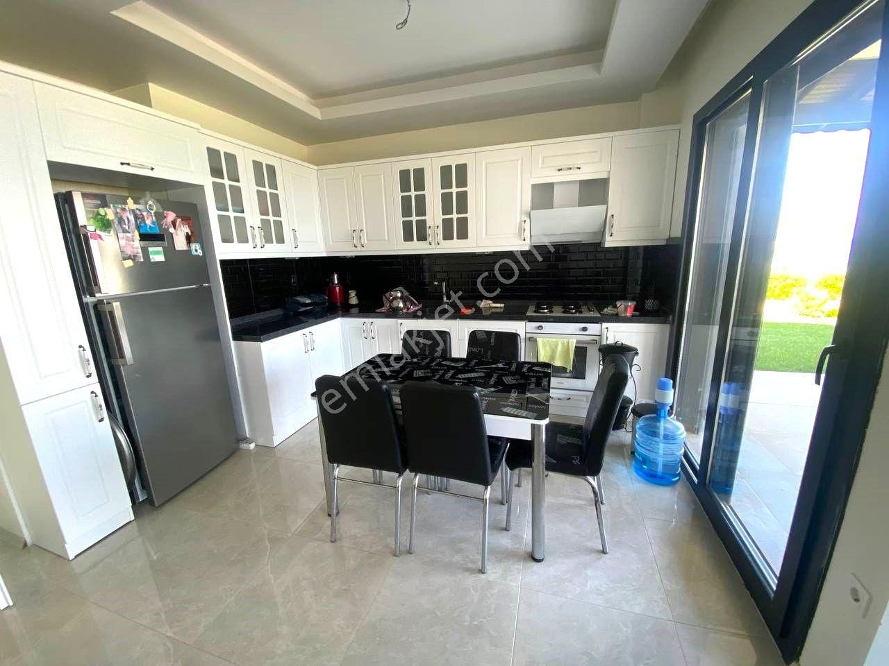 🏡 Aktiften Pelitköyde Kaliteyi Hissedeceğiniz 3+1 Satılık Villa - Görsel 2