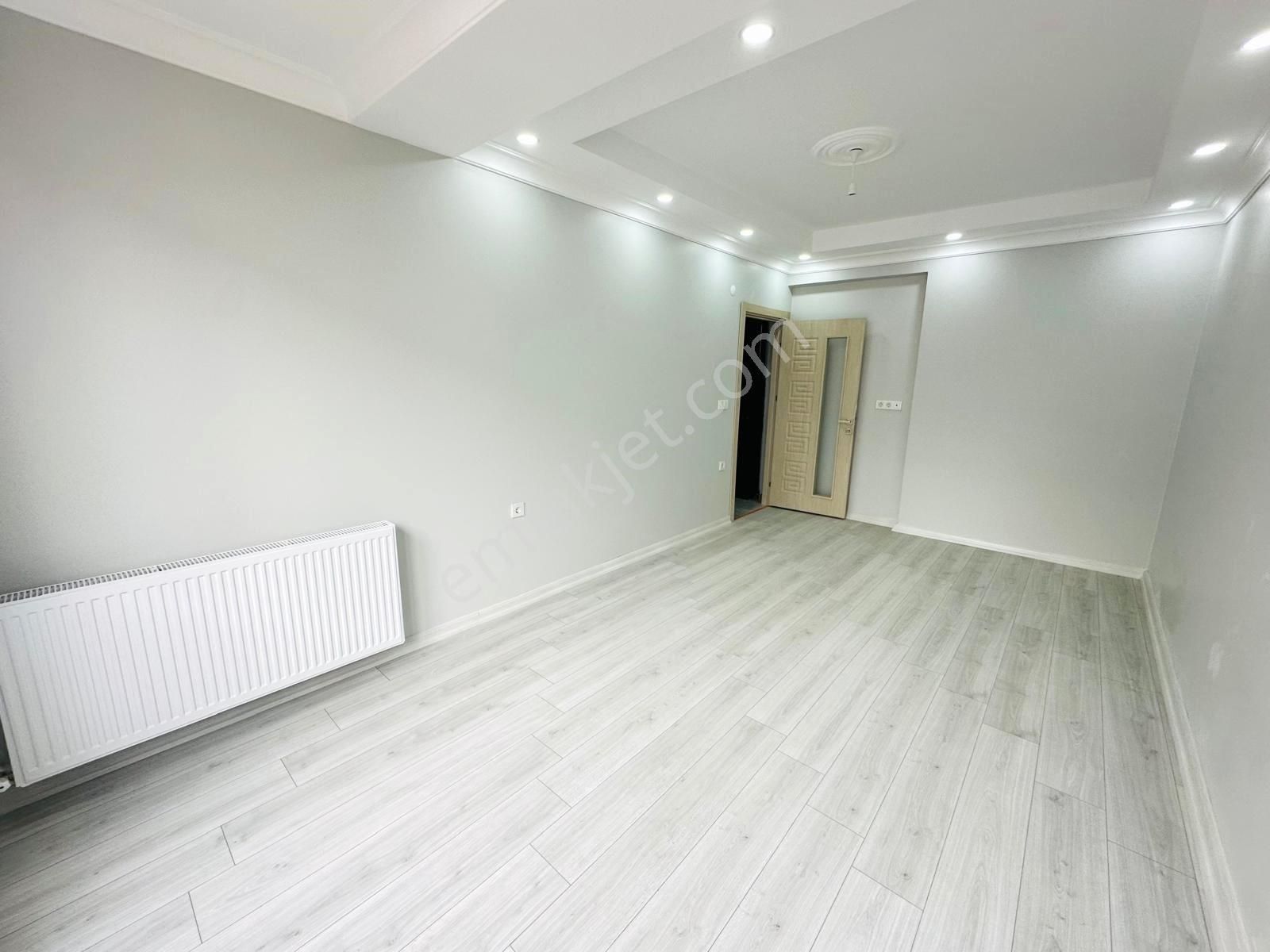 Esra Emlak'da Söğütlüçeşmede Diş Has Altında 2+1 80m2 Sıfır 1kat - Görsel 10