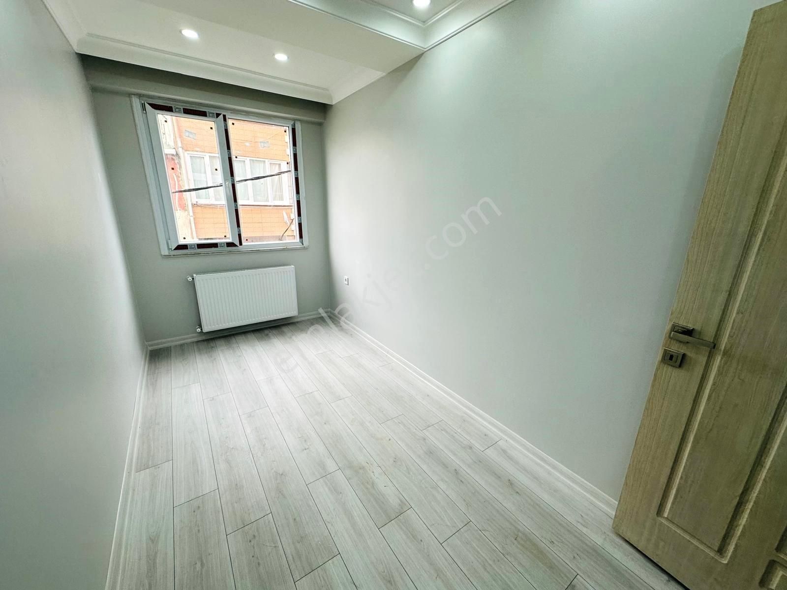 Esra Emlak'da Söğütlüçeşmede Diş Has Altında 2+1 80m2 Sıfır 1kat - Görsel 12