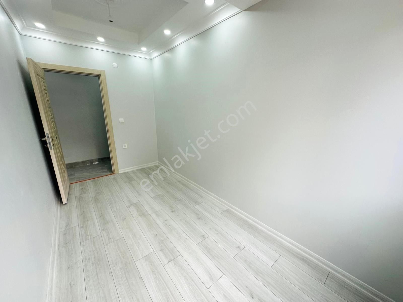 Esra Emlak'da Söğütlüçeşmede Diş Has Altında 2+1 80m2 Sıfır 1kat - Görsel 5