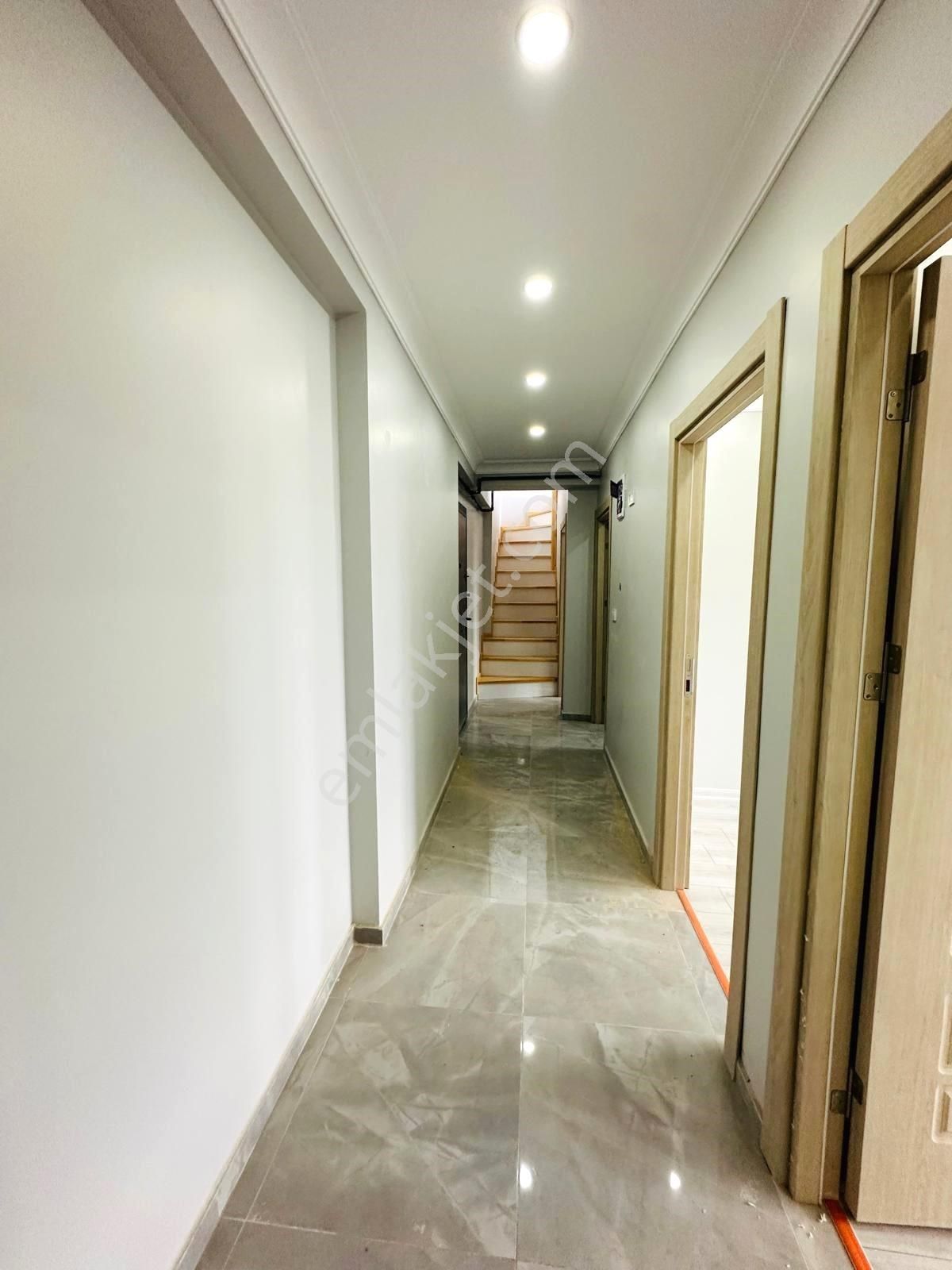 Esra Emlak'dan Söğütlüçeşmede 3+2 150m2 Sıfır Otoparklı Dublekss - Görsel 18