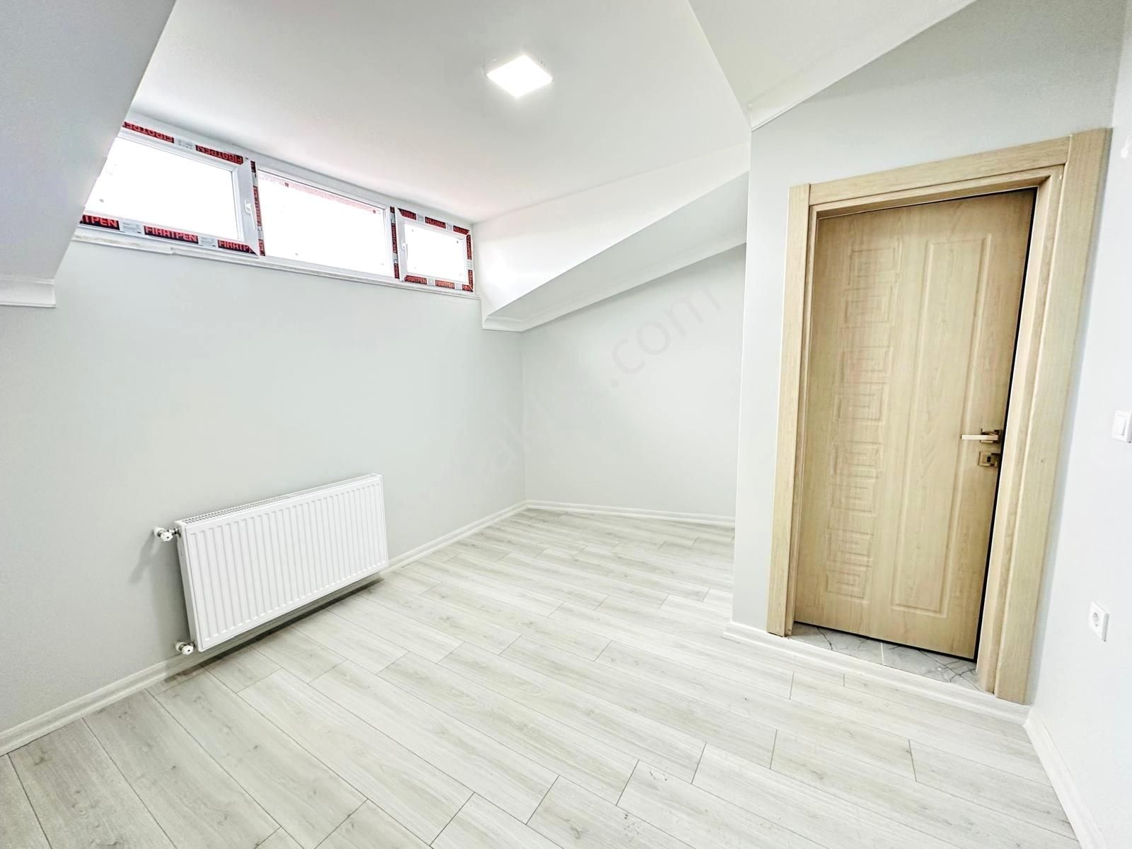 Esra Emlak'dan Söğütlüçeşmede 3+2 150m2 Sıfır Otoparklı Dublekss - Görsel 31