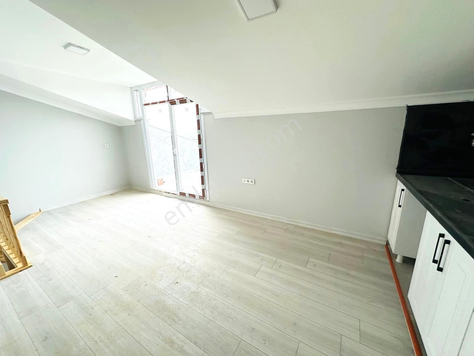 Esra Emlak'dan Söğütlüçeşmede 3+2 150m2 Sıfır Otoparklı Dublekss - Görsel 24