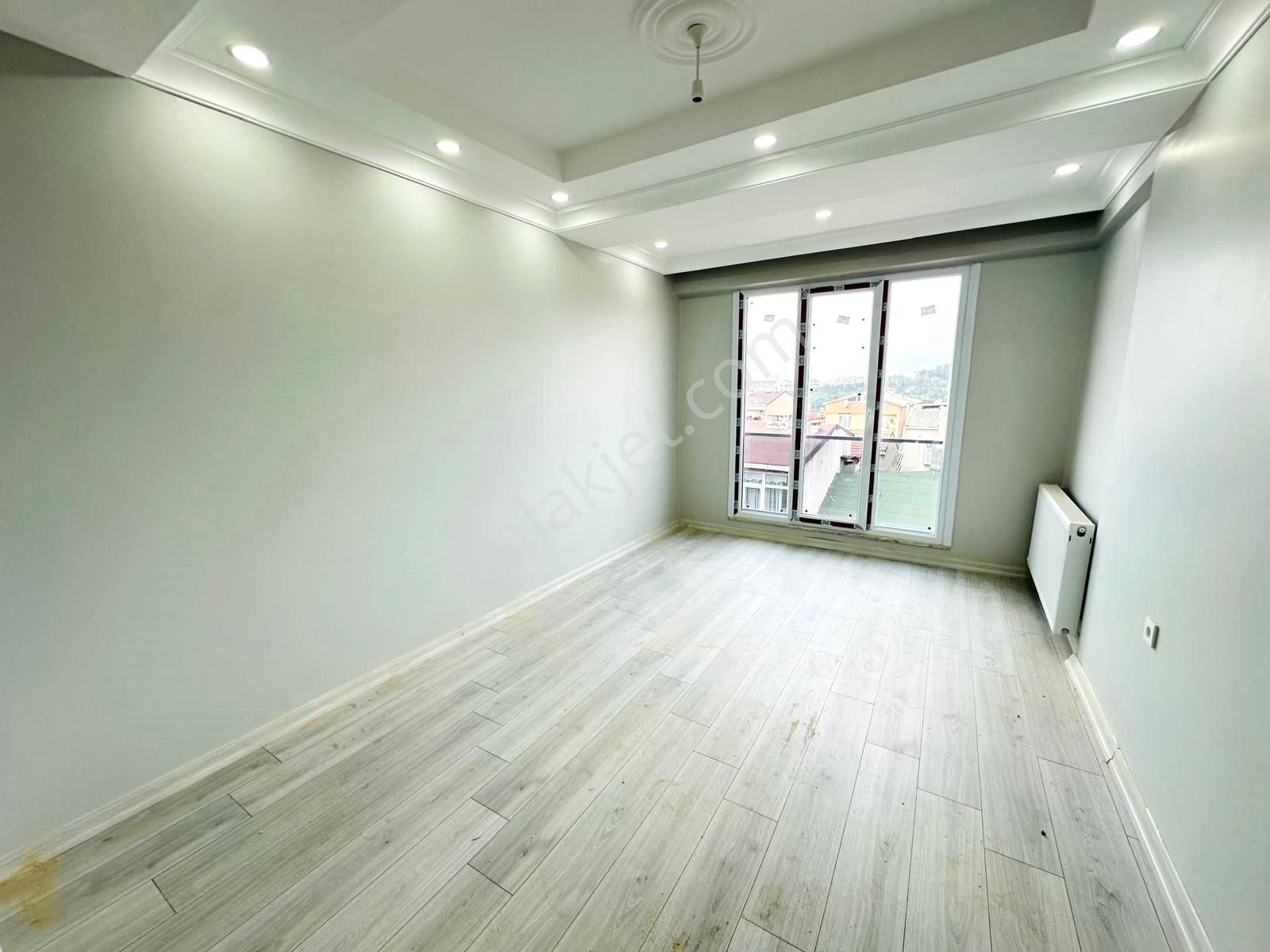 Esra Emlak'dan Söğütlüçeşmede 3+2 150m2 Sıfır Otoparklı Dublekss - Görsel 11