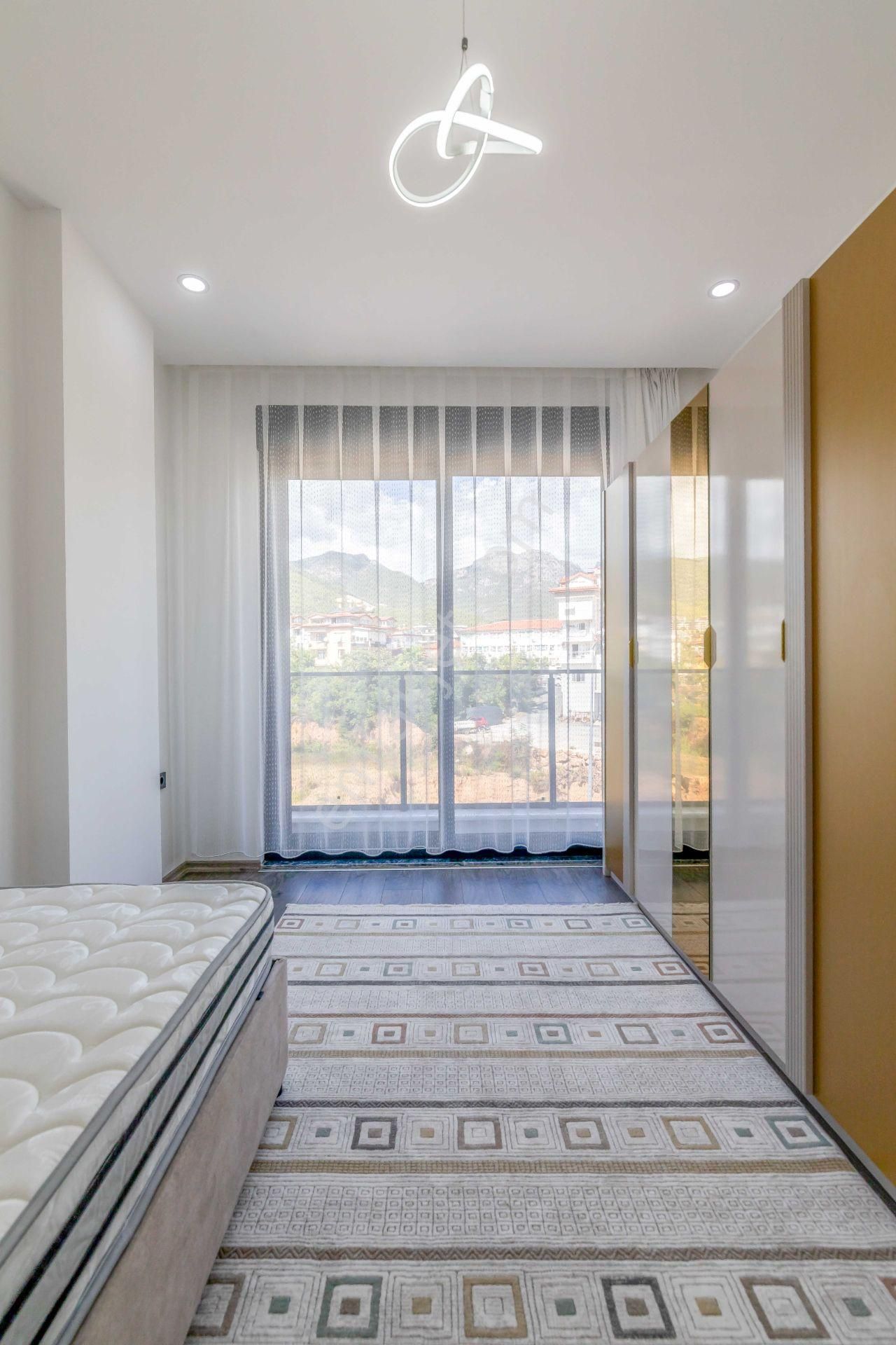 Oba Çarşamba'da Full Eşyalı 1+1 Sıfır Daire - Görsel 15