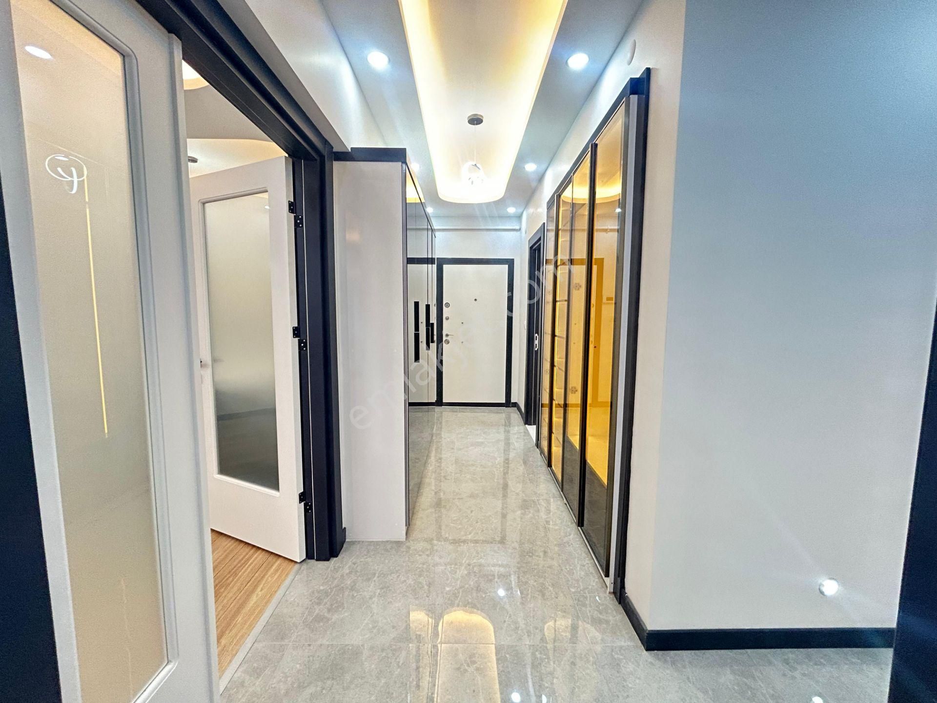 Taner'den Dikmen Cad'de 3+1 Amerikan Mutfaklı Bahçe Çıkışlı Lüks Daire - Görsel 30