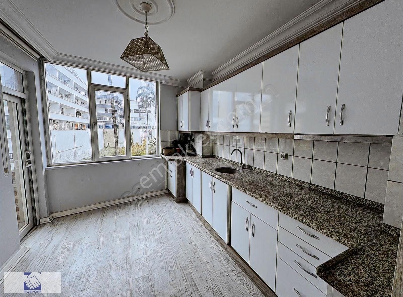 Mükemmel Lokasyonda Kiralık İş Yeri - Görsel 7