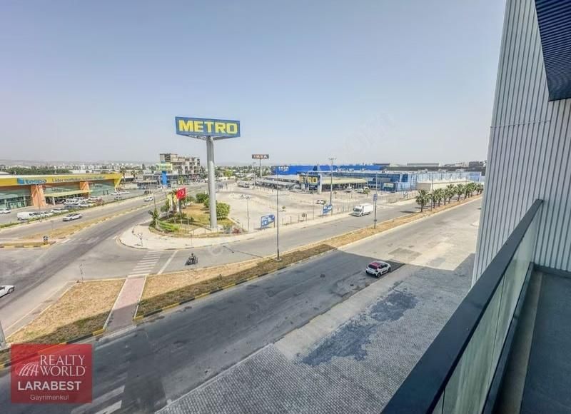 Metro İkea Kavşağında Yeni Nesil Plazada Kiralık 1+1 Ofis - Görsel 11