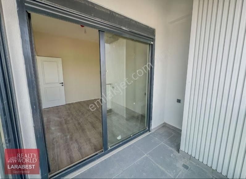 Metro İkea Kavşağında Yeni Nesil Plazada Kiralık 1+1 Ofis - Görsel 2