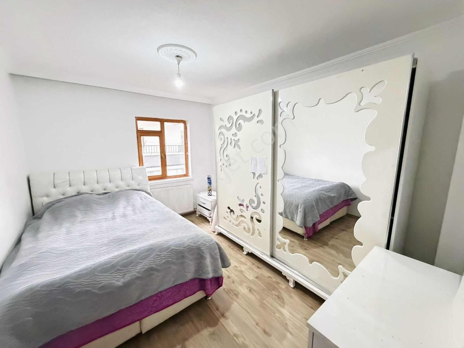 Şentürk Gayrimenkul'den//cadde Üzeri//ön Cephe**çift Balkon - Görsel 16