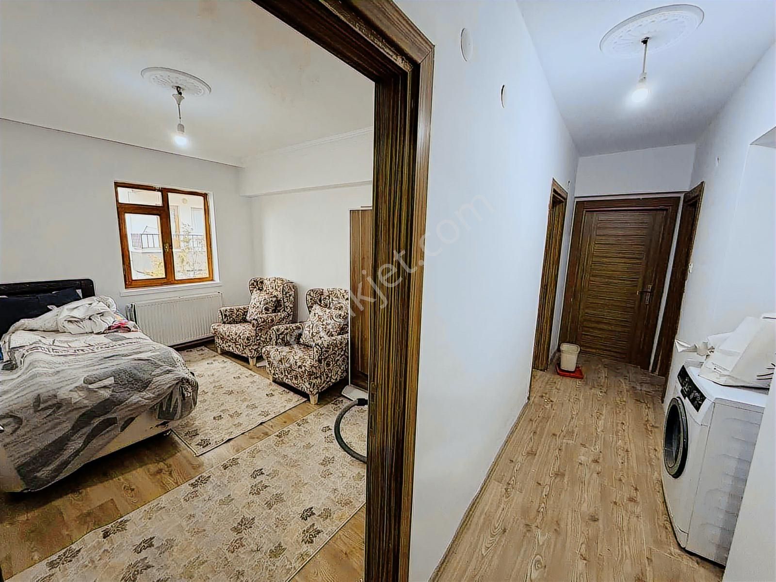 Şentürk Gayrimenkul'den//cadde Üzeri//ön Cephe**çift Balkon - Görsel 11