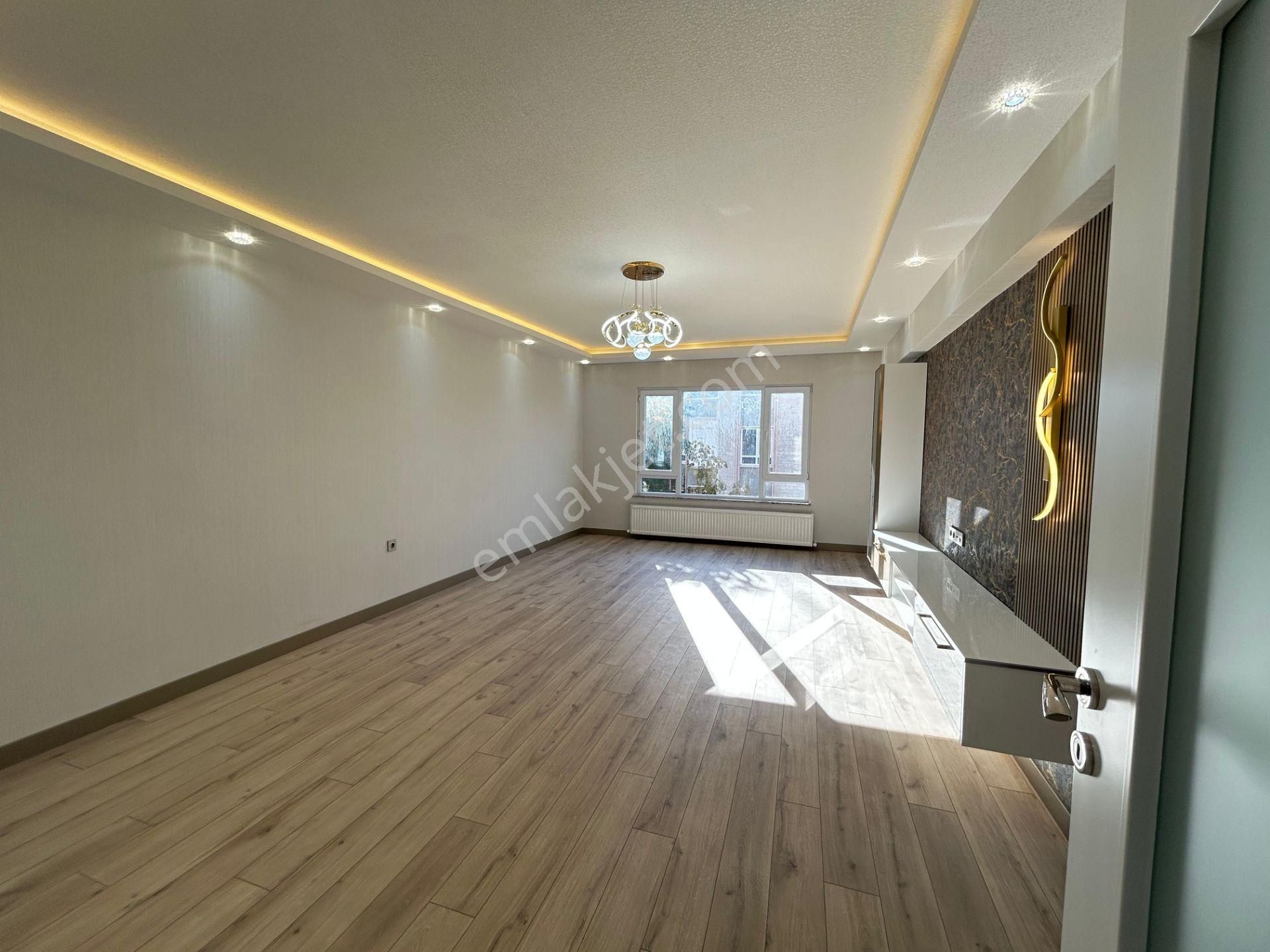 Taner'den Dikmen Cad'de 3+1 Orta Kat Süper Lüks K.otoparklı Ç.emeç Yakını - Görsel 26