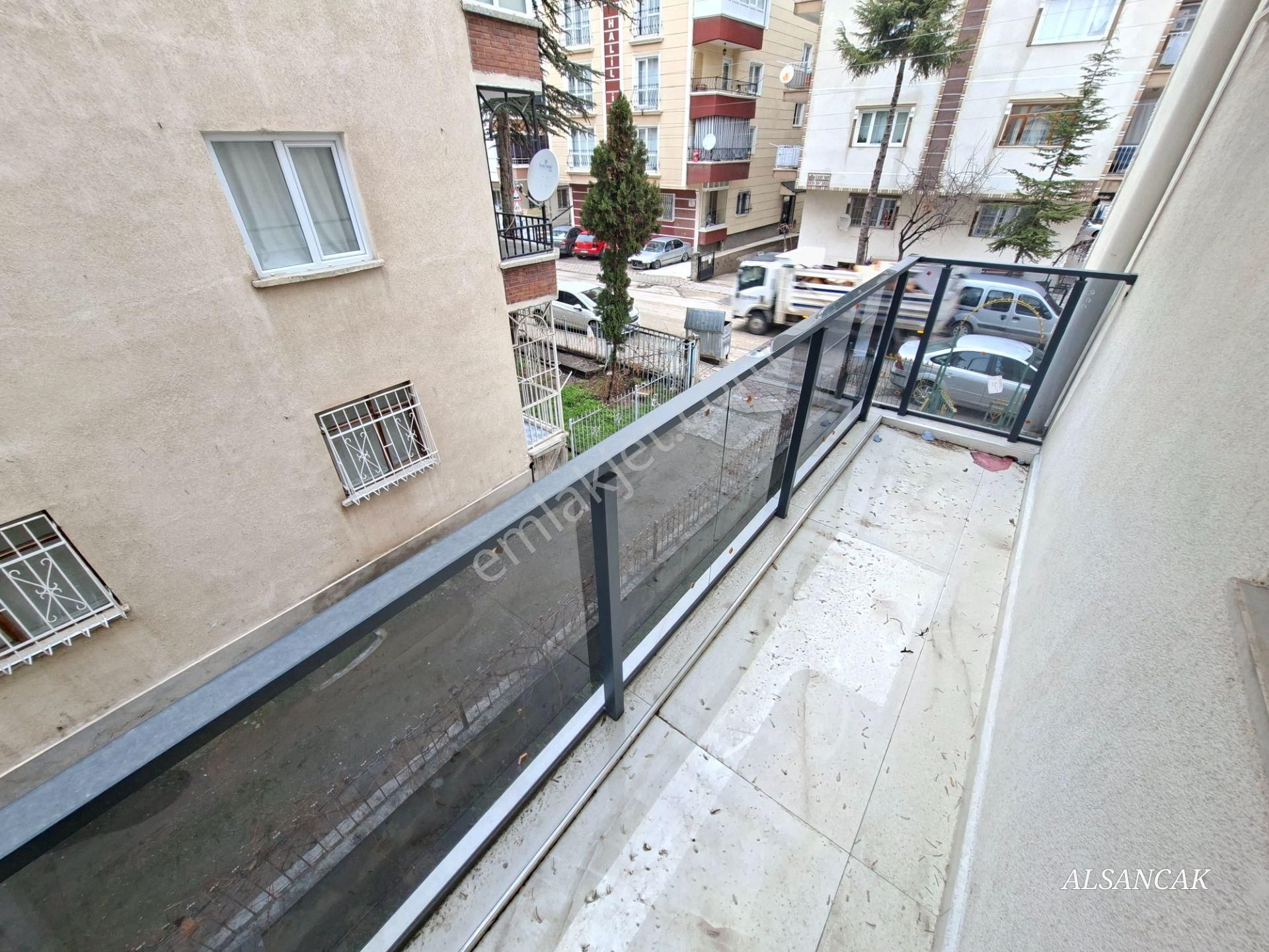 Mareşal Çakmak Da 3+1 Katta Lüks Yapılı Daire Krediye Uygun - Görsel 15