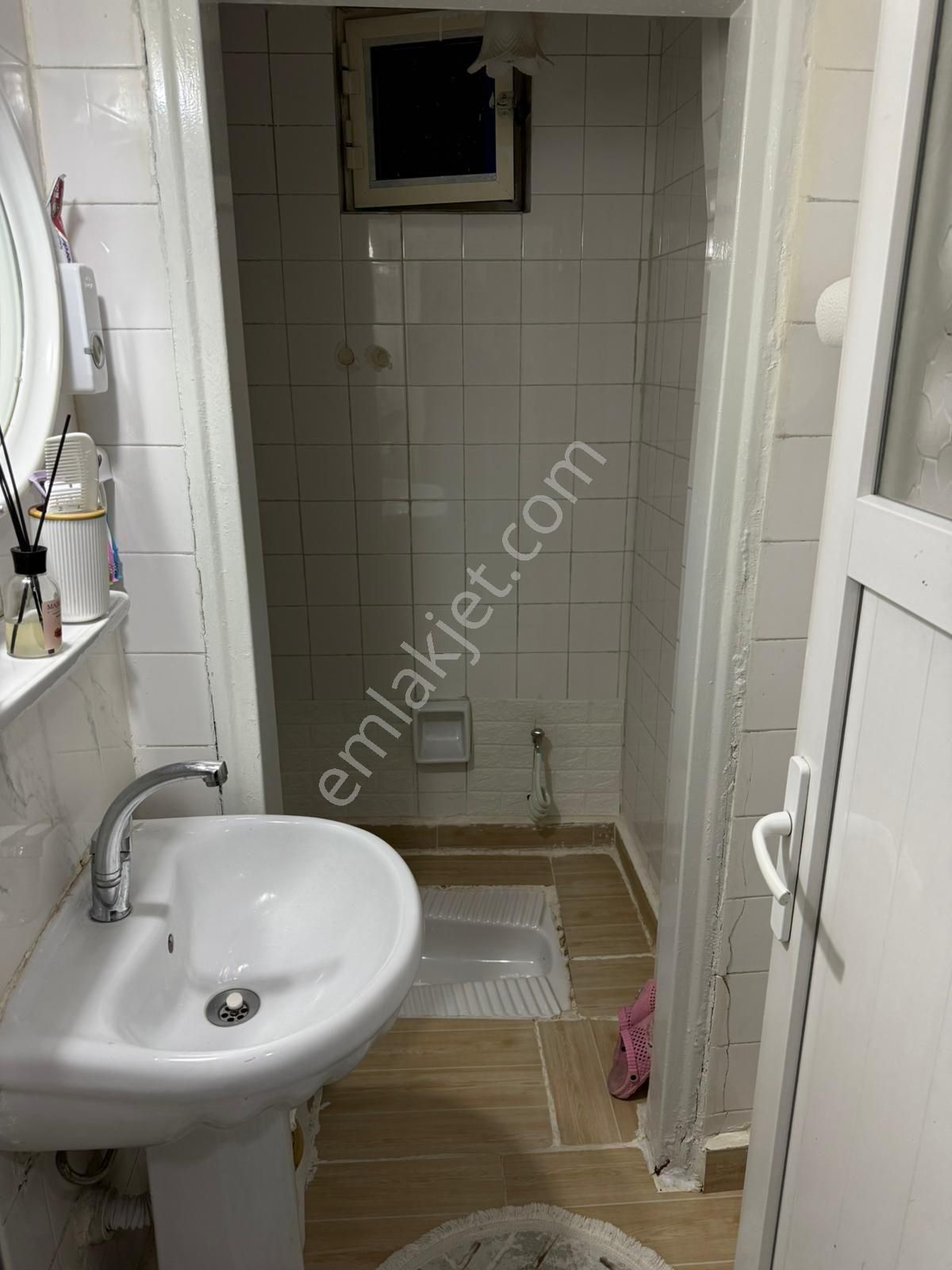 Akçe'den Merkezi Lokasyonda Bakımlı Lüx Daire - Görsel 14