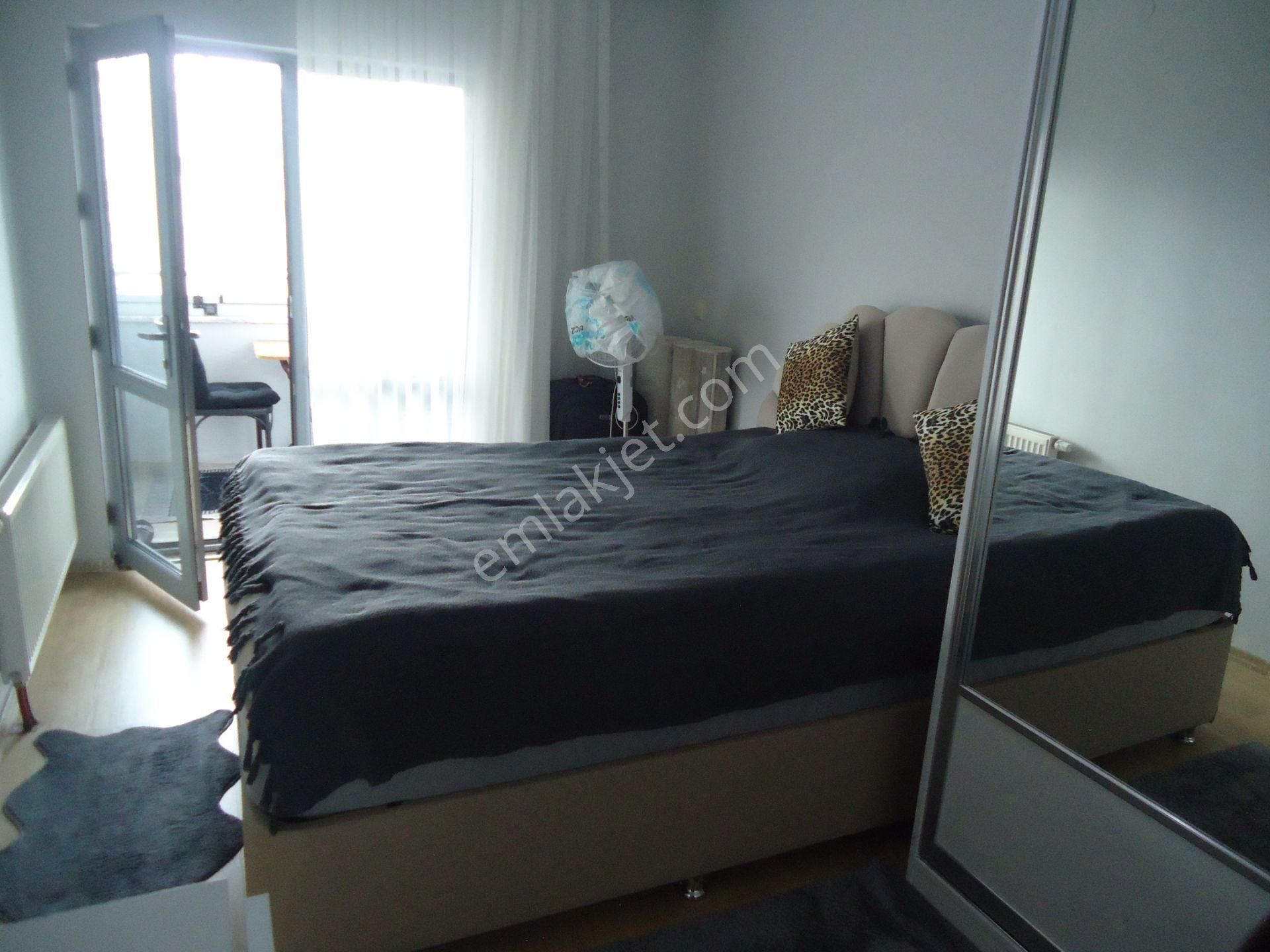 Krc'den Karaağaç Tokilerde Katta Manzaralı Satılık 2+1 Daire - Görsel 13