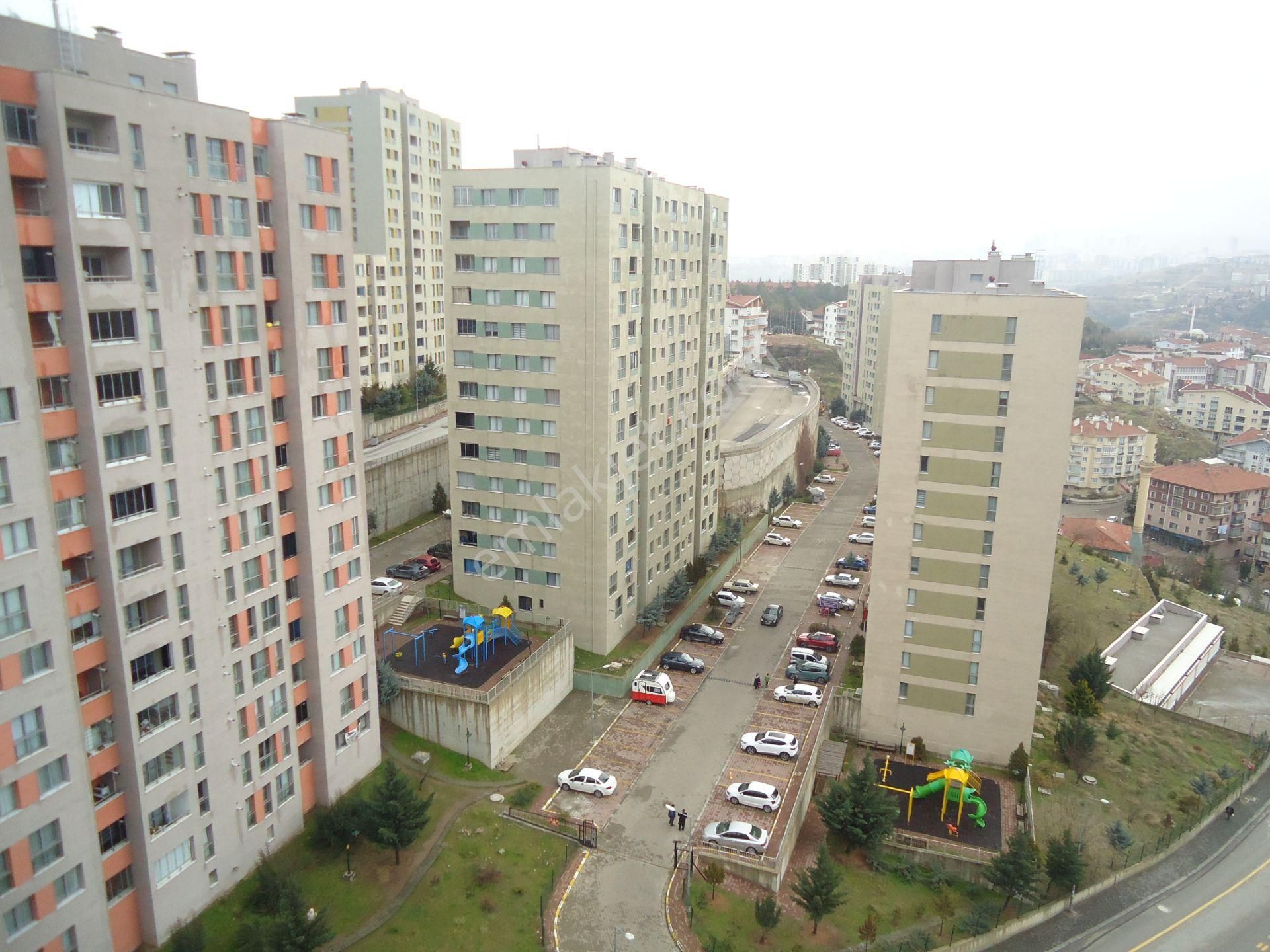 Krc'den Karaağaç Tokilerde Katta Manzaralı Satılık 2+1 Daire - Görsel 19