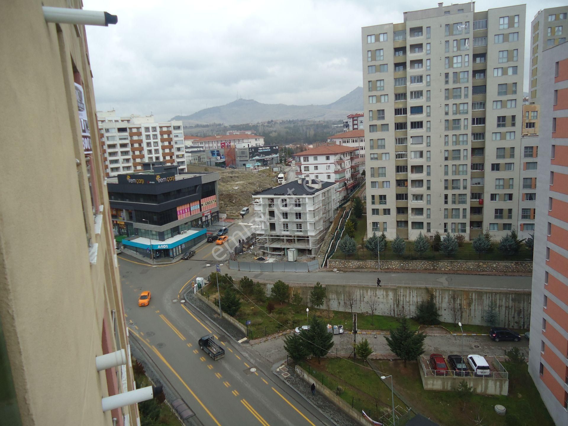 Krc'den Karaağaç Tokilerde Katta Manzaralı Satılık 2+1 Daire - Görsel 22