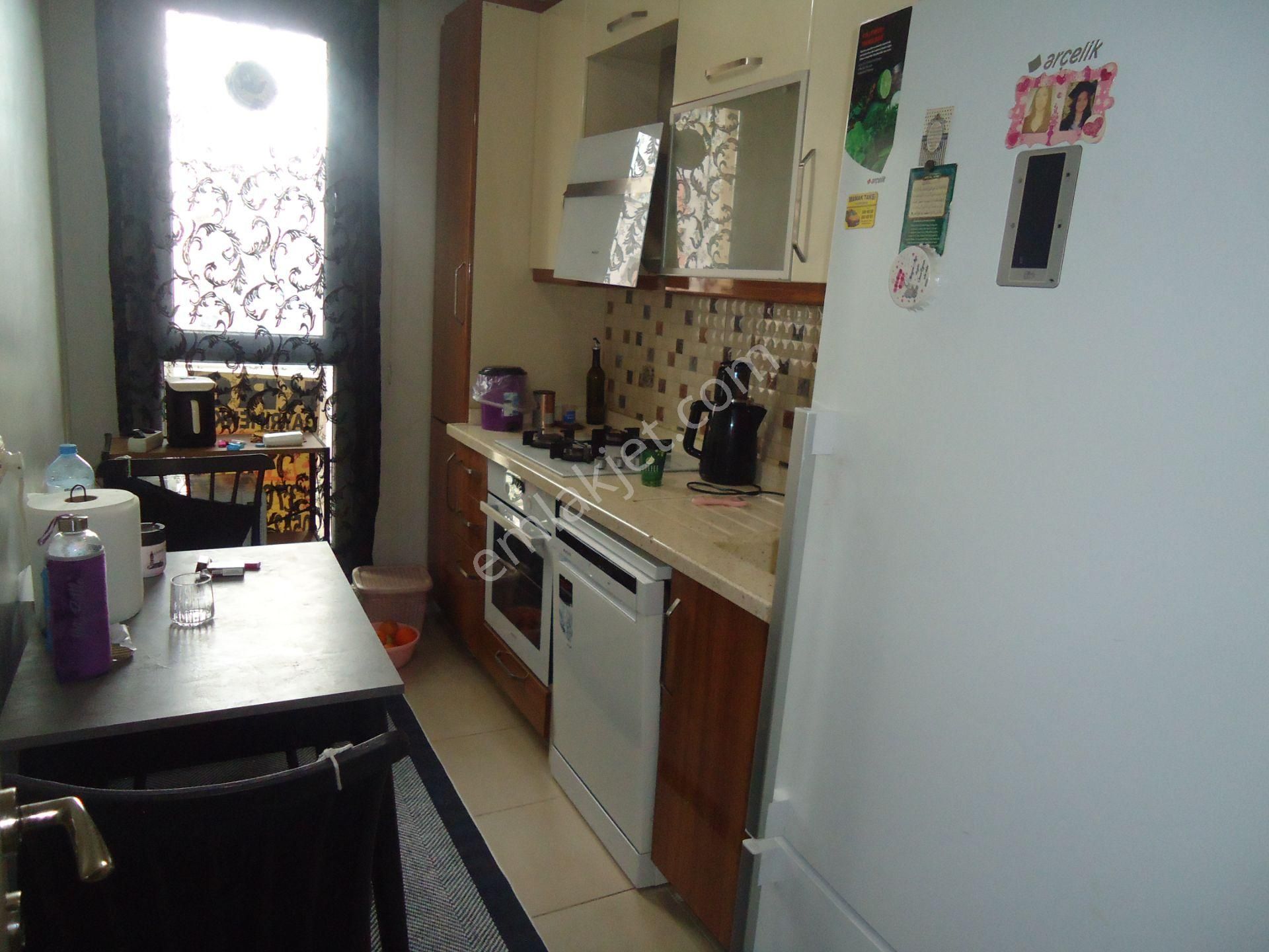 Krc'den Karaağaç Tokilerde Katta Manzaralı Satılık 2+1 Daire