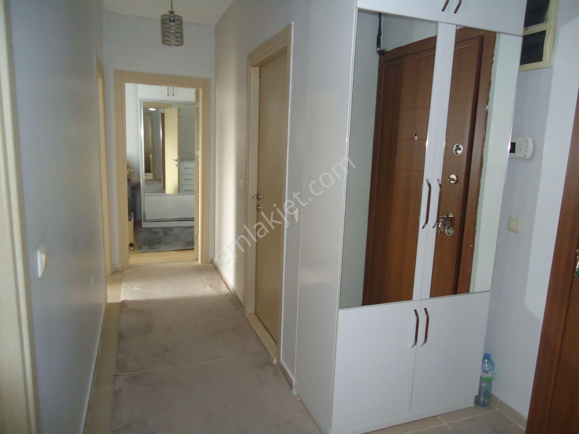 Krc'den Karaağaç Tokilerde Katta Manzaralı Satılık 2+1 Daire - Görsel 5